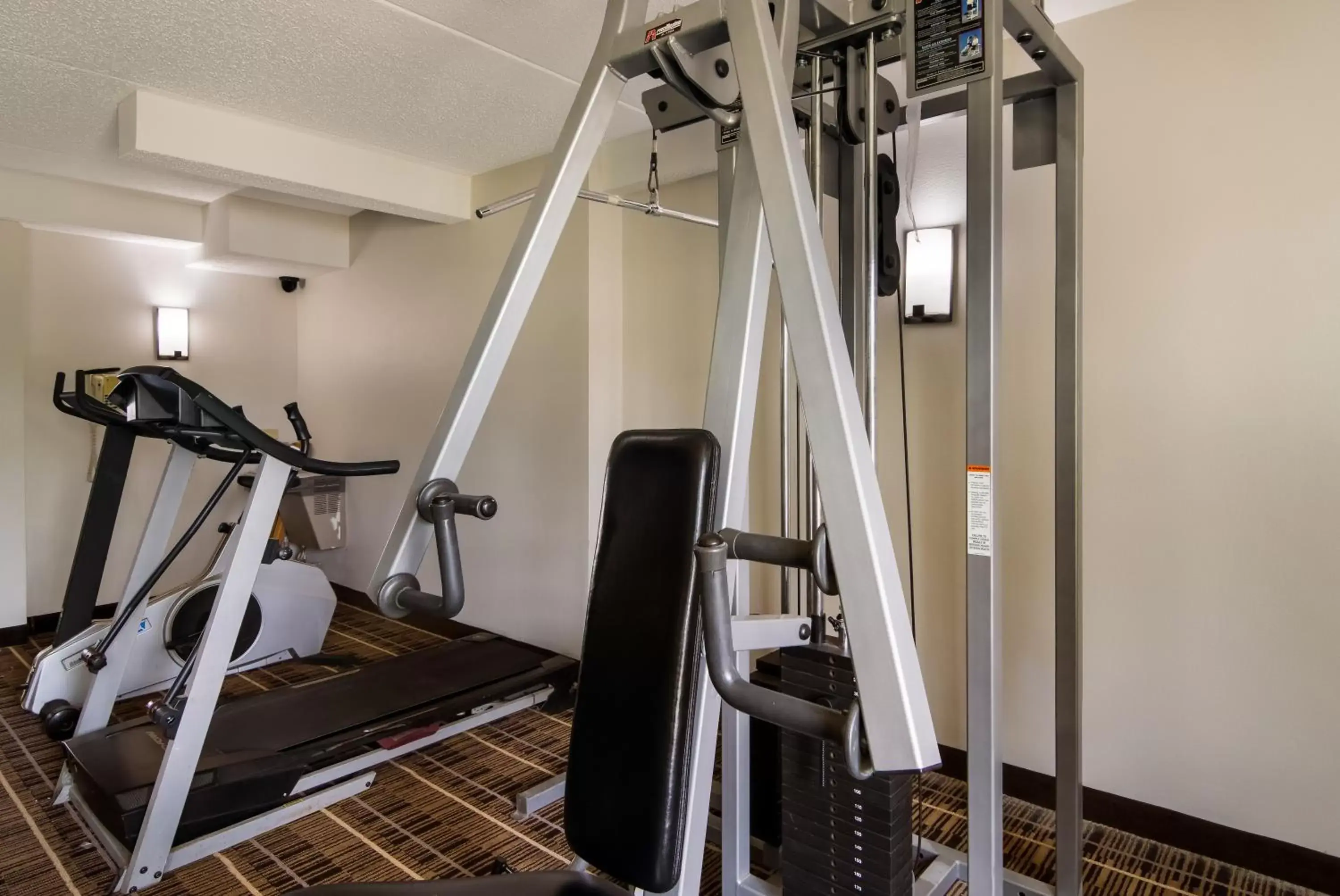 Fitness centre/facilities, Fitness Center/Facilities in Quality Inn Aurora - Naperville Area