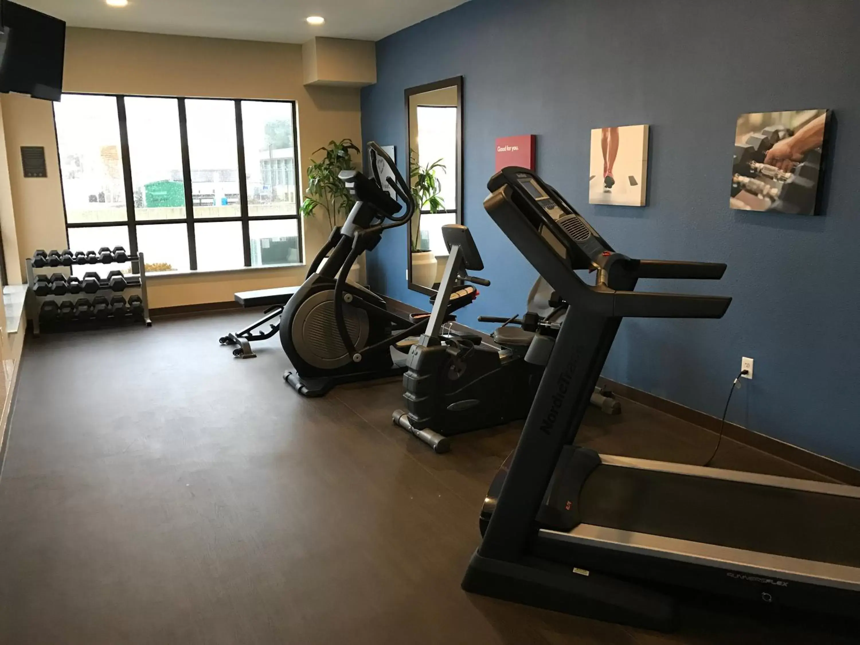 Fitness centre/facilities, Fitness Center/Facilities in Comfort Suites Plymouth near US-30