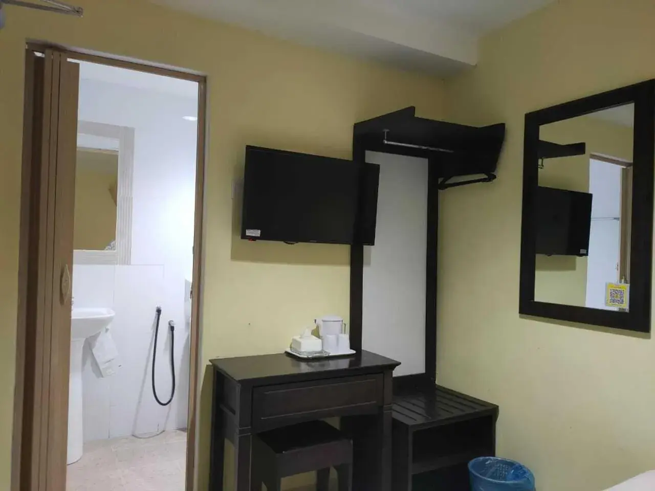 bidet, TV/Entertainment Center in Sun Inns Hotel Sentral, Brickfields