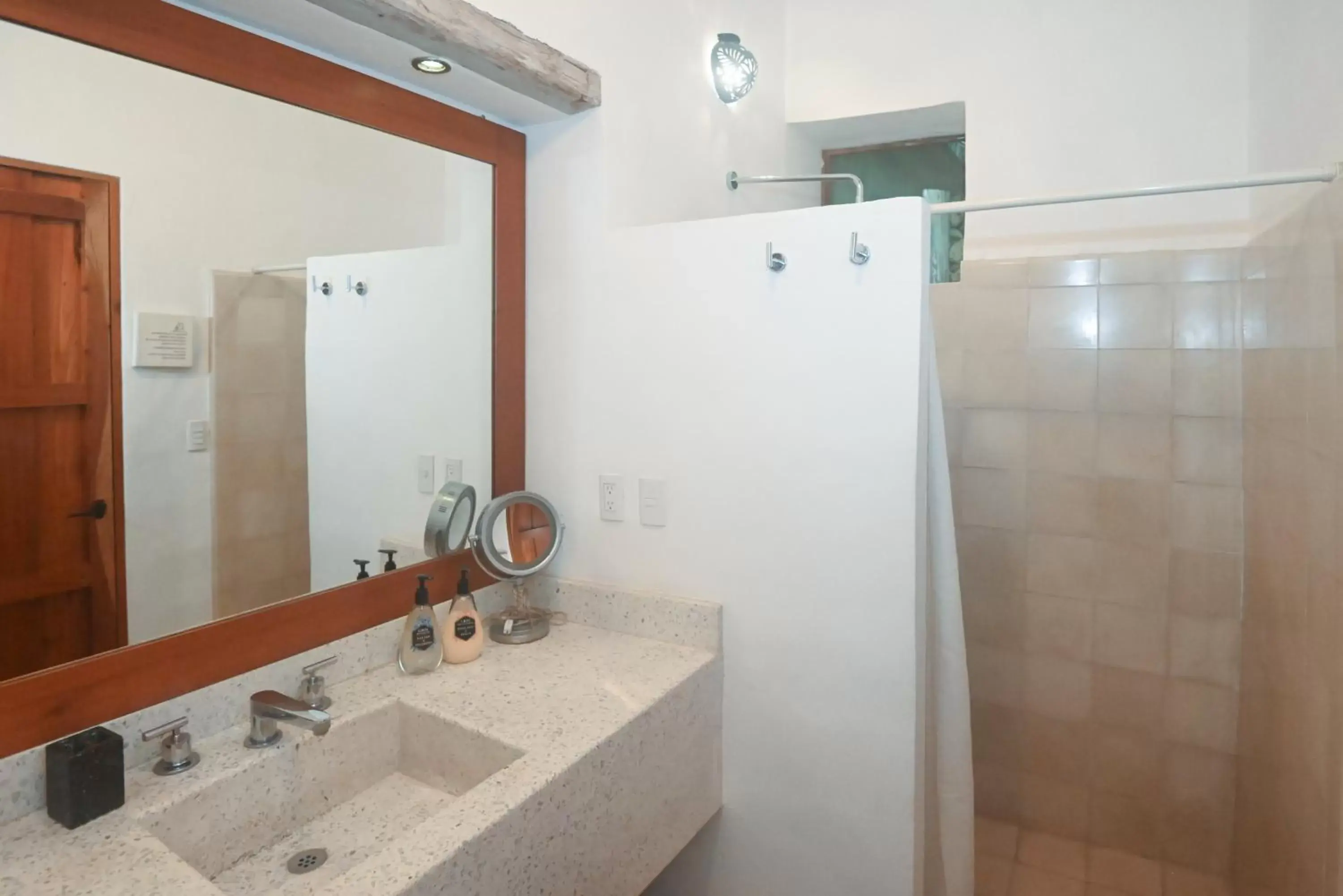 Bathroom in Hotel Posada San Juan