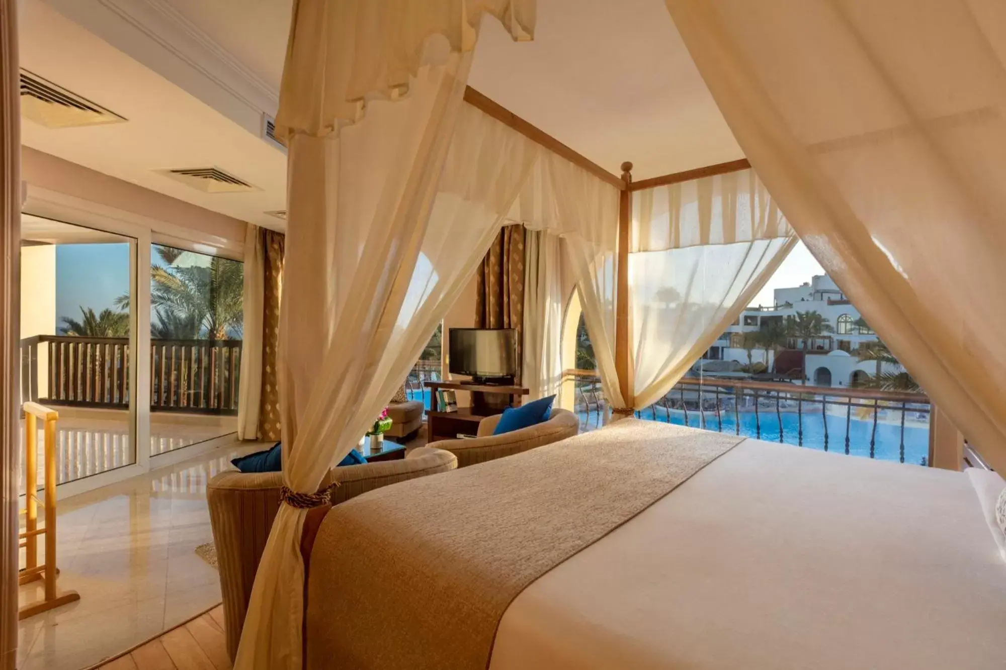 Photo of the whole room, Bed in Royal Savoy Sharm El Sheikh