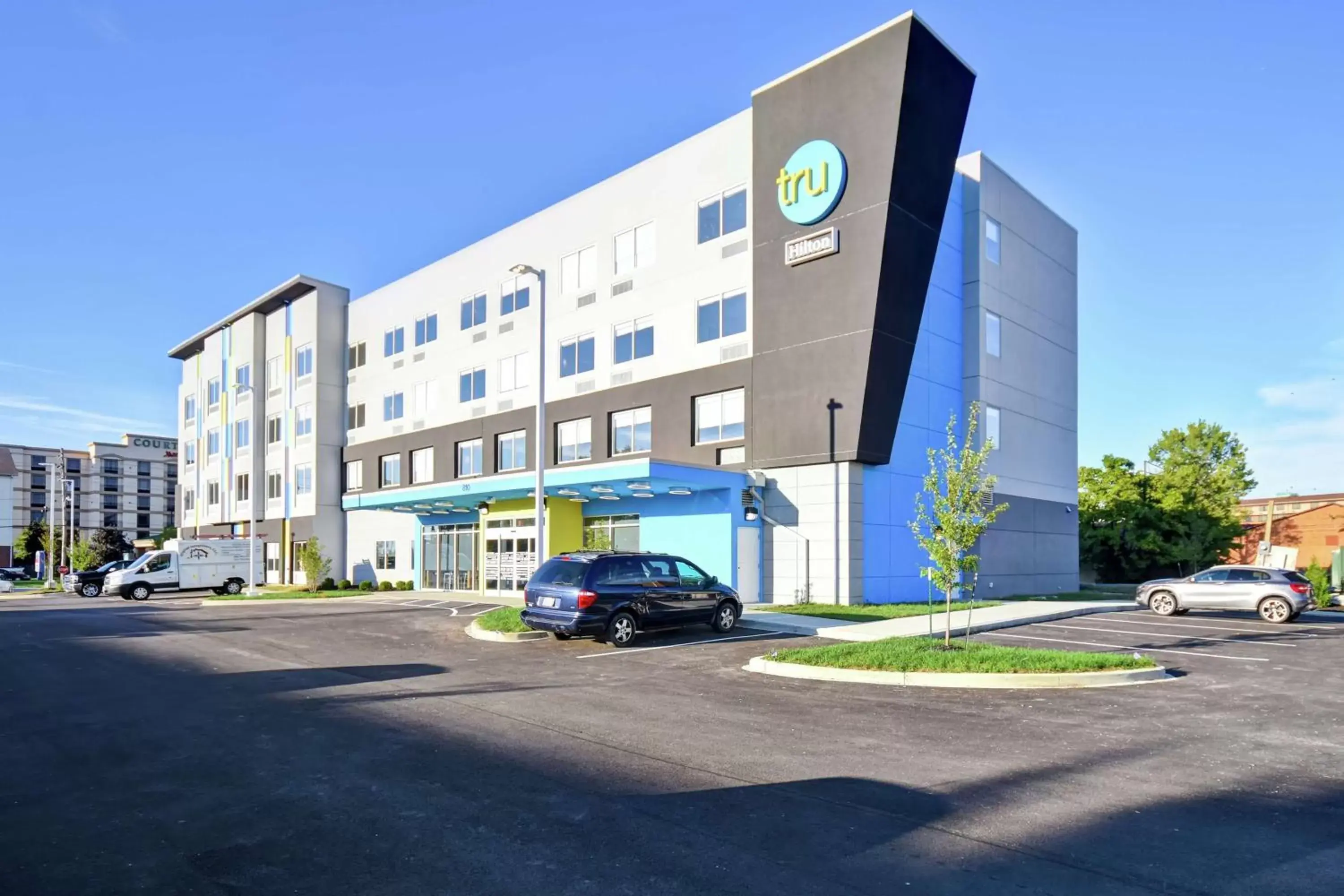 Property Building in Tru By Hilton Louisville Airport