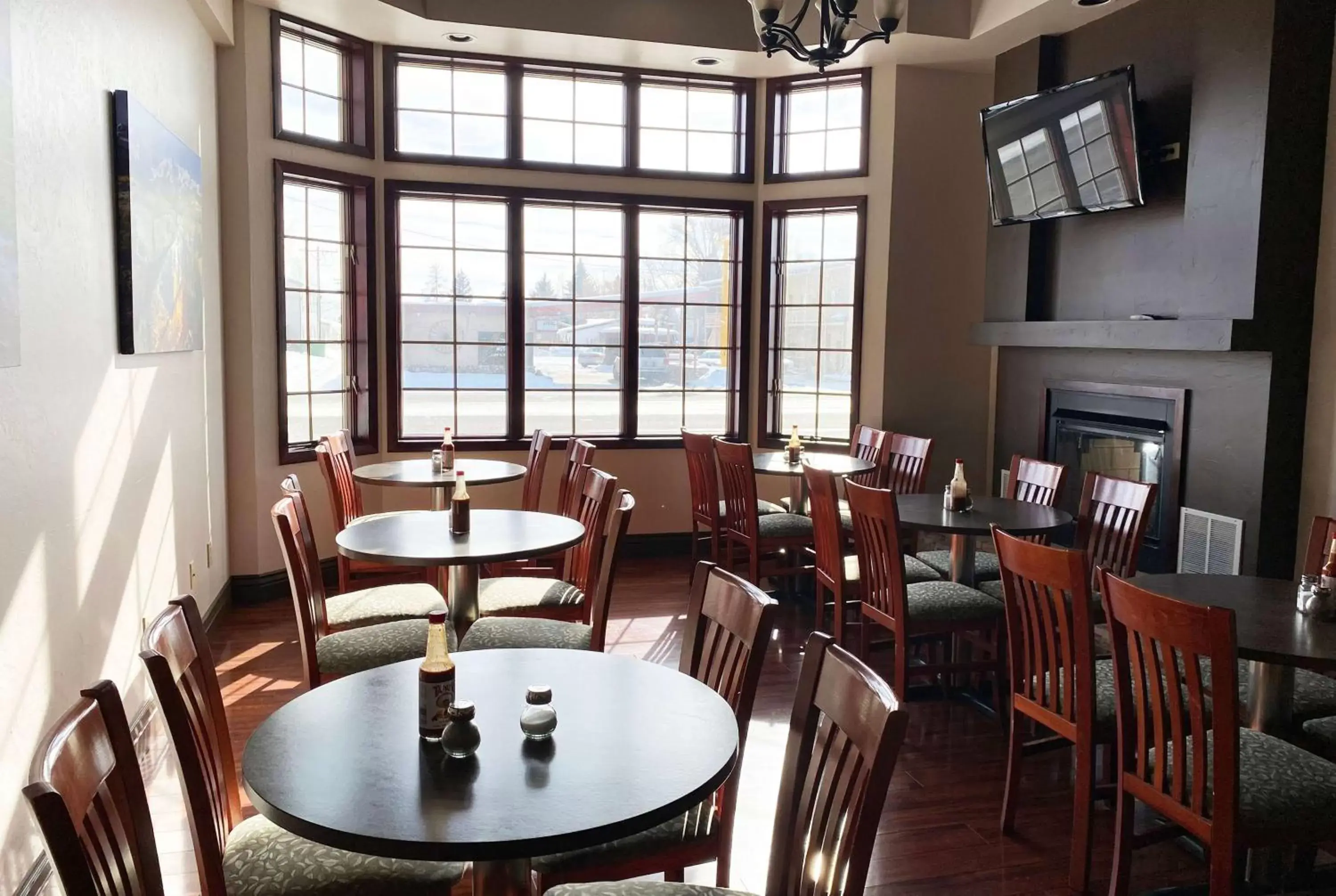 Restaurant/places to eat in Wingate by Wyndham Gunnison Near Western Colorado University Restaurant/places to eat in Wingate by Wyndham Gunnison Near Western Colorado University