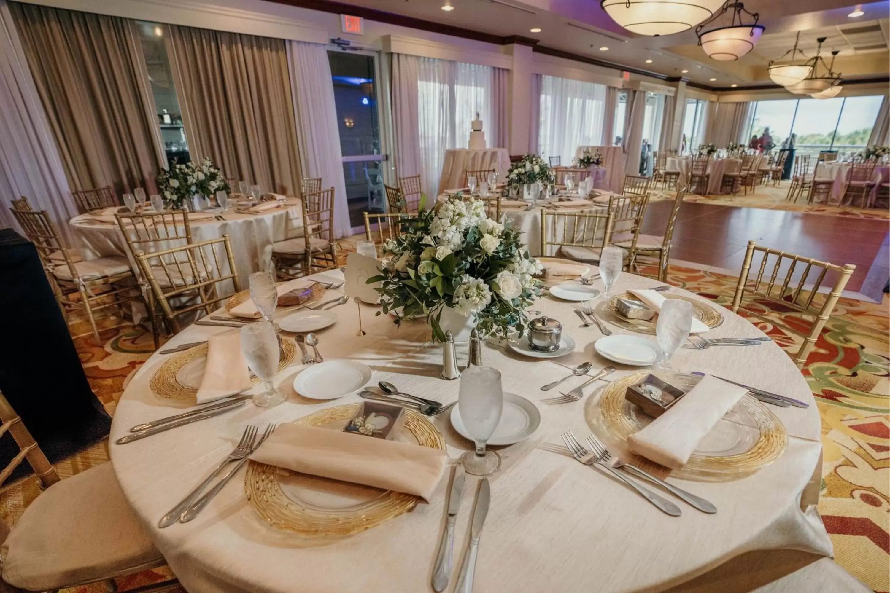 Lobby or reception, Restaurant/Places to Eat in Marriott Hutchinson Island Beach Resort, Golf & Marina