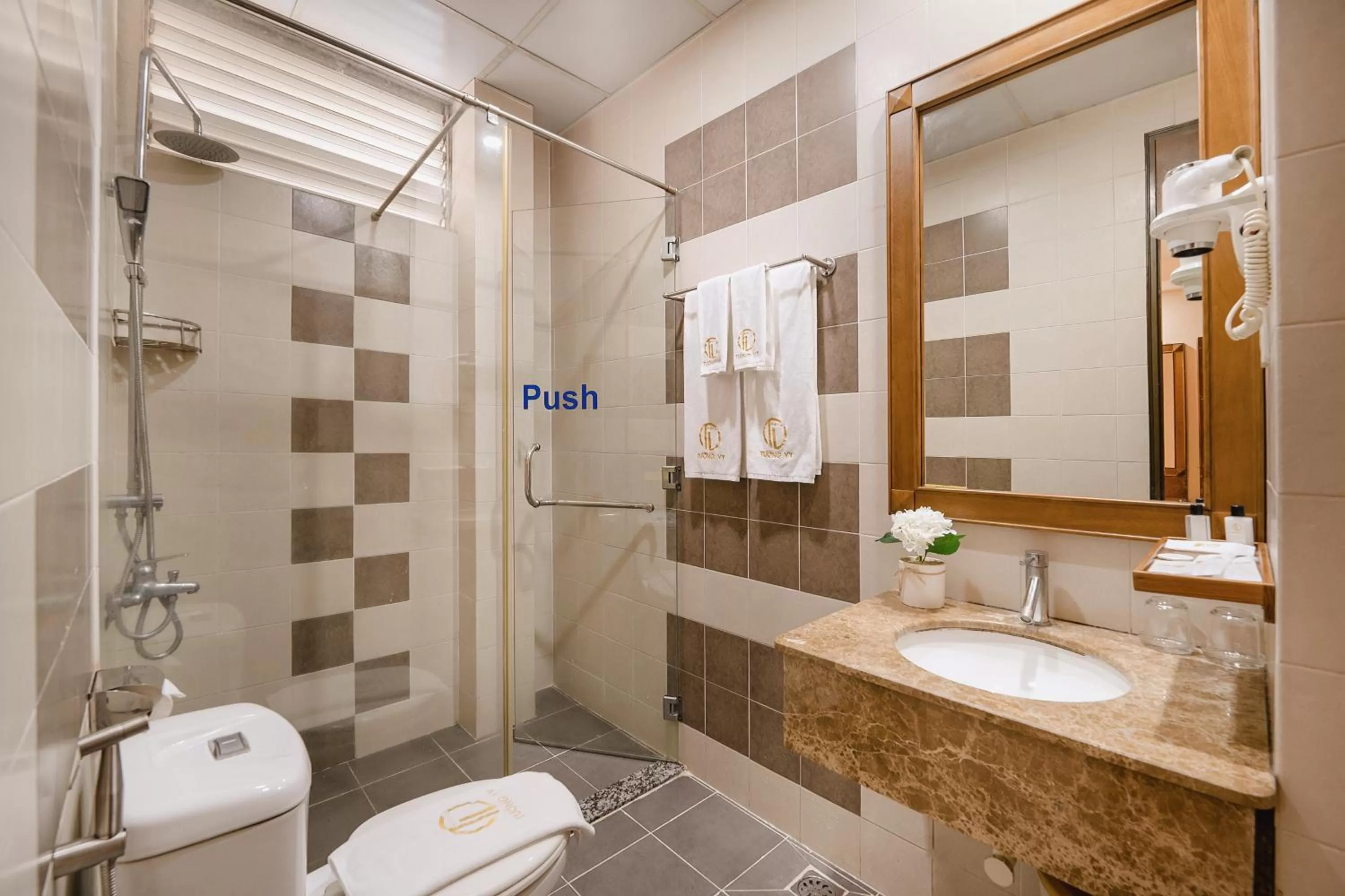 Bathroom in Tuong Vy Ben Thanh Hotel