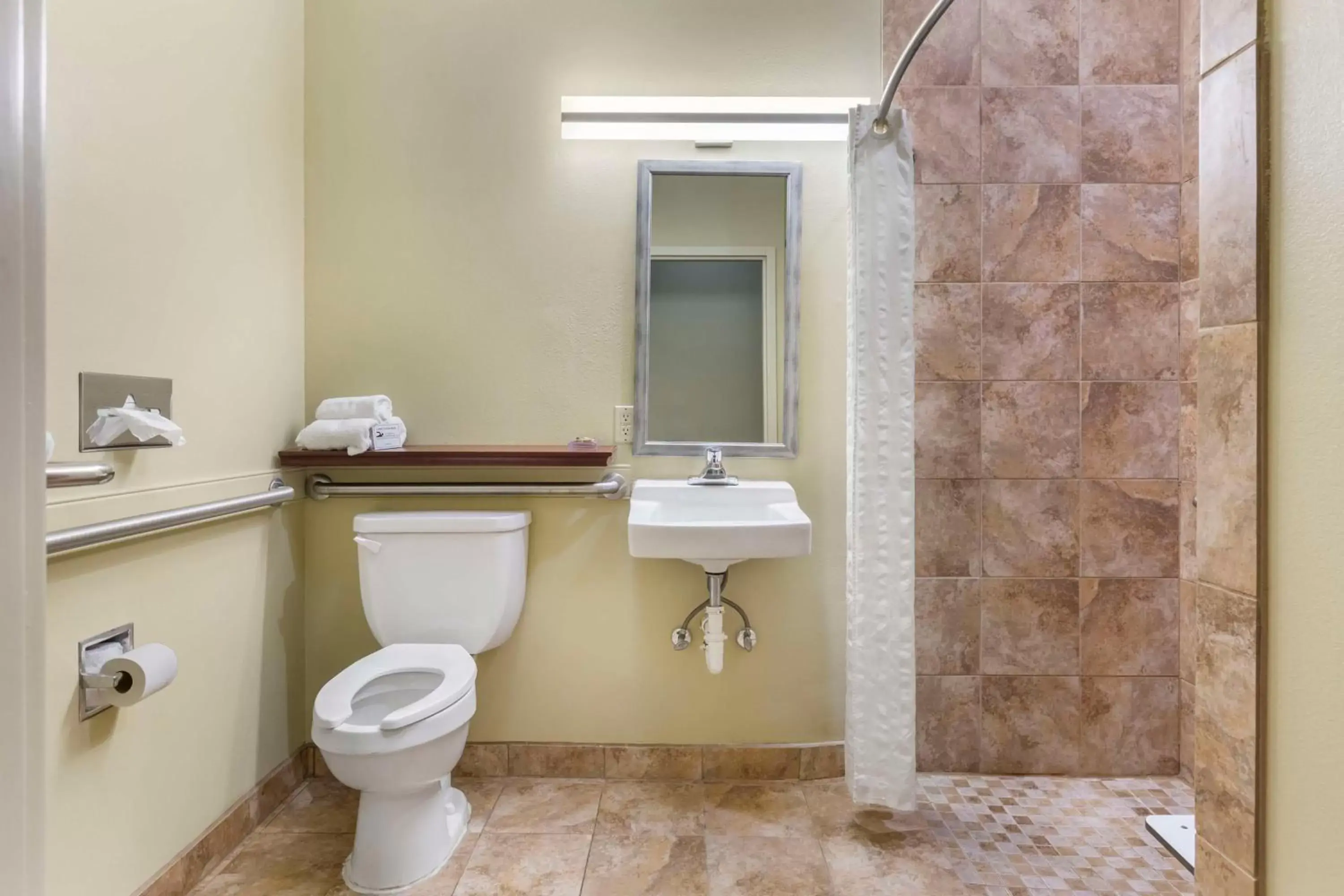 Bathroom in Best Western Plus Wilmington/Carolina Beach