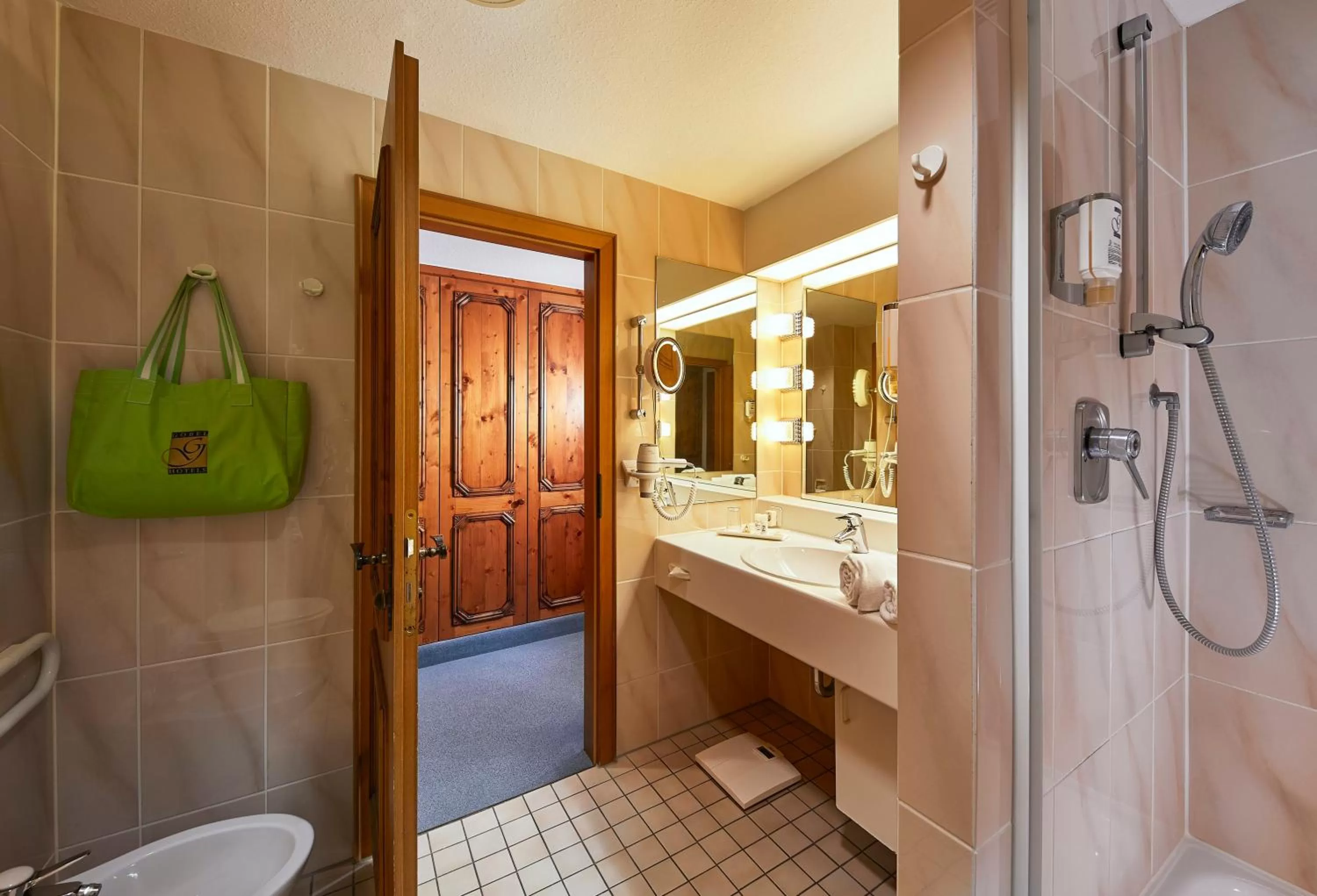 Bathroom in Göbels Hotel Rodenberg