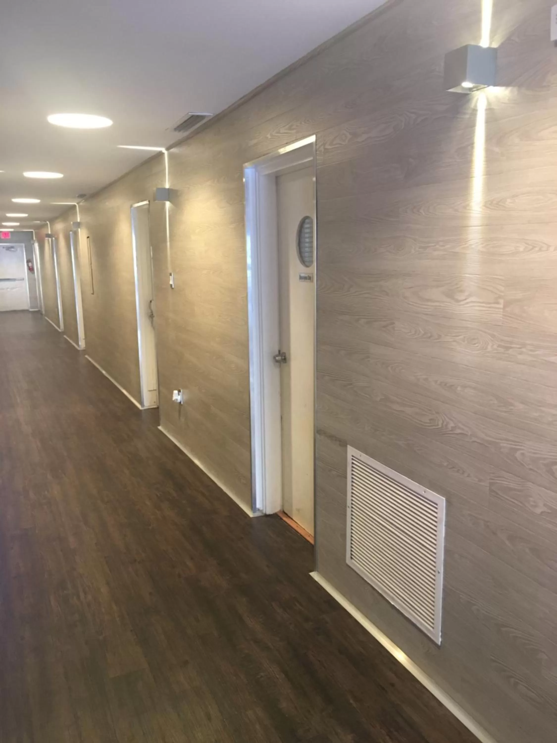 Area and facilities in Century Hotel