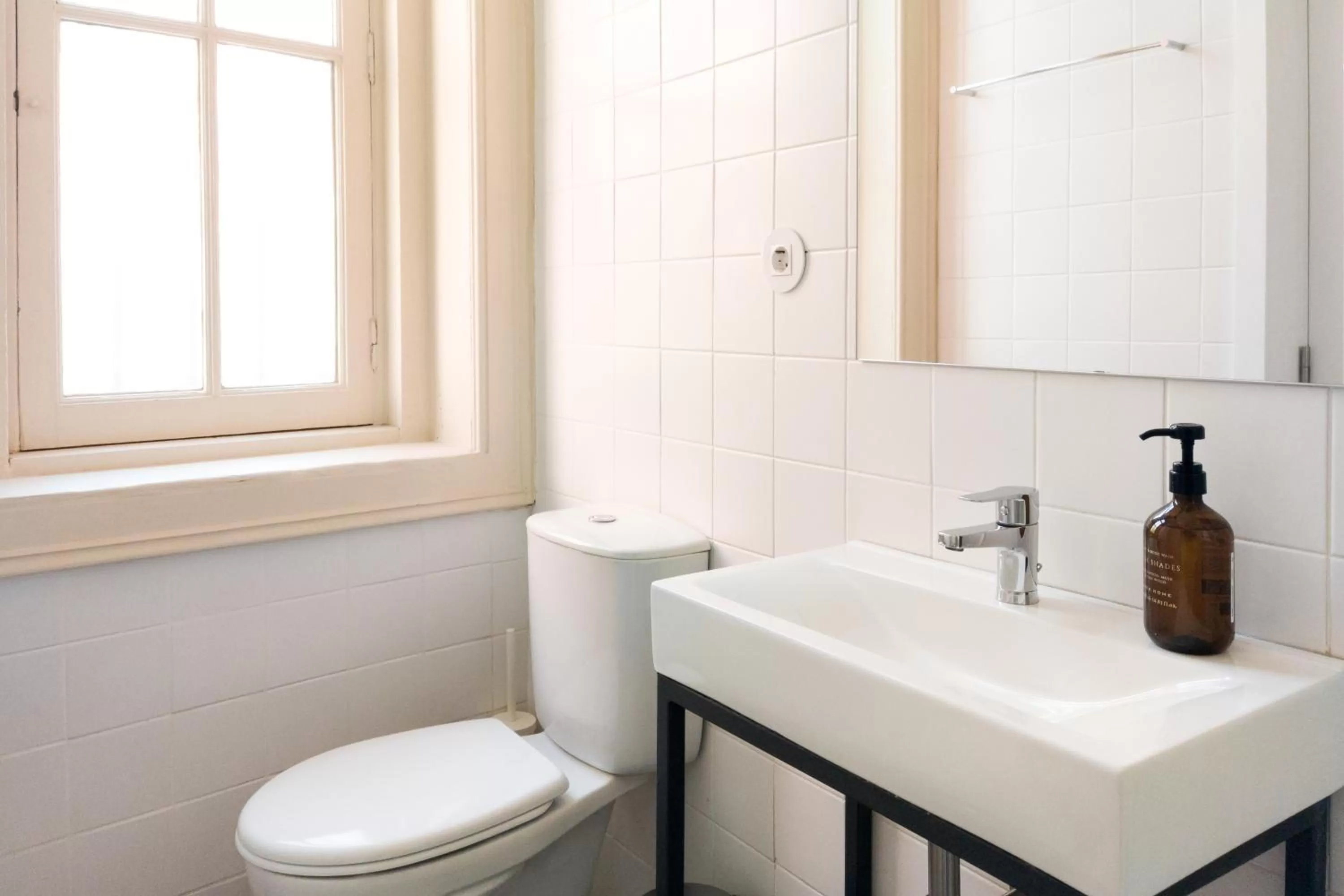 Bathroom in Alameda Suites @ Porto River