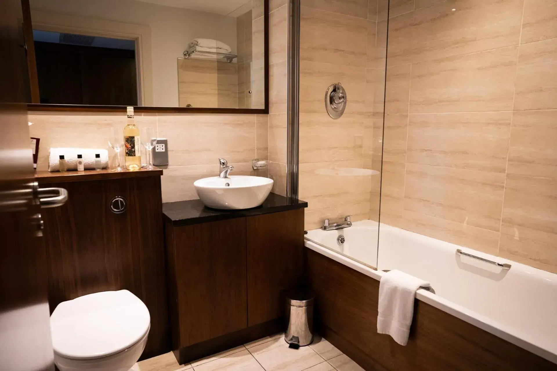 Bathroom in Ballyrobin Country Lodge