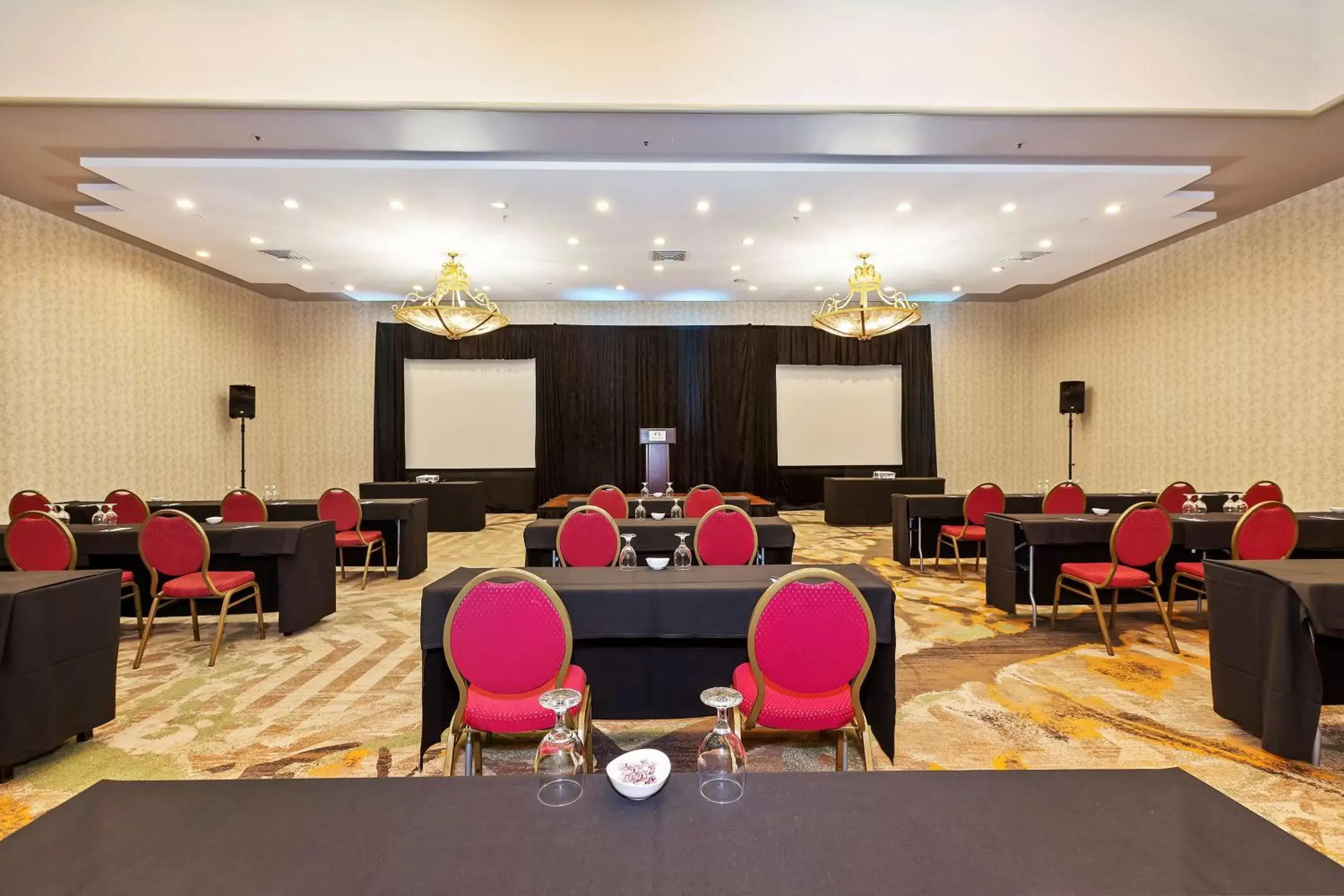 Meeting/conference room in Doubletree by Hilton Whittier