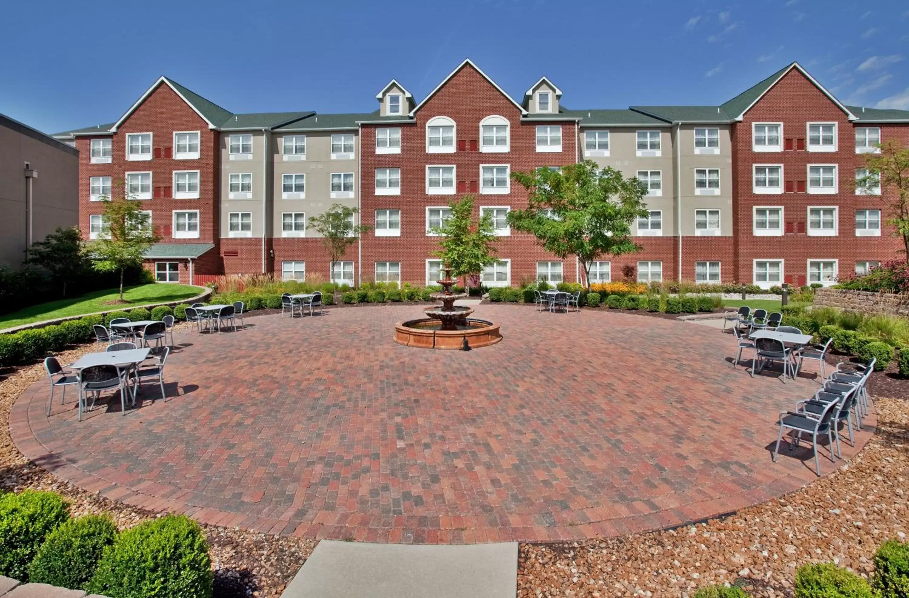 Lobby or reception, Property Building in Holiday Inn Express Hotel & Suites St. Louis West-O'Fallon, an IHG Hotel