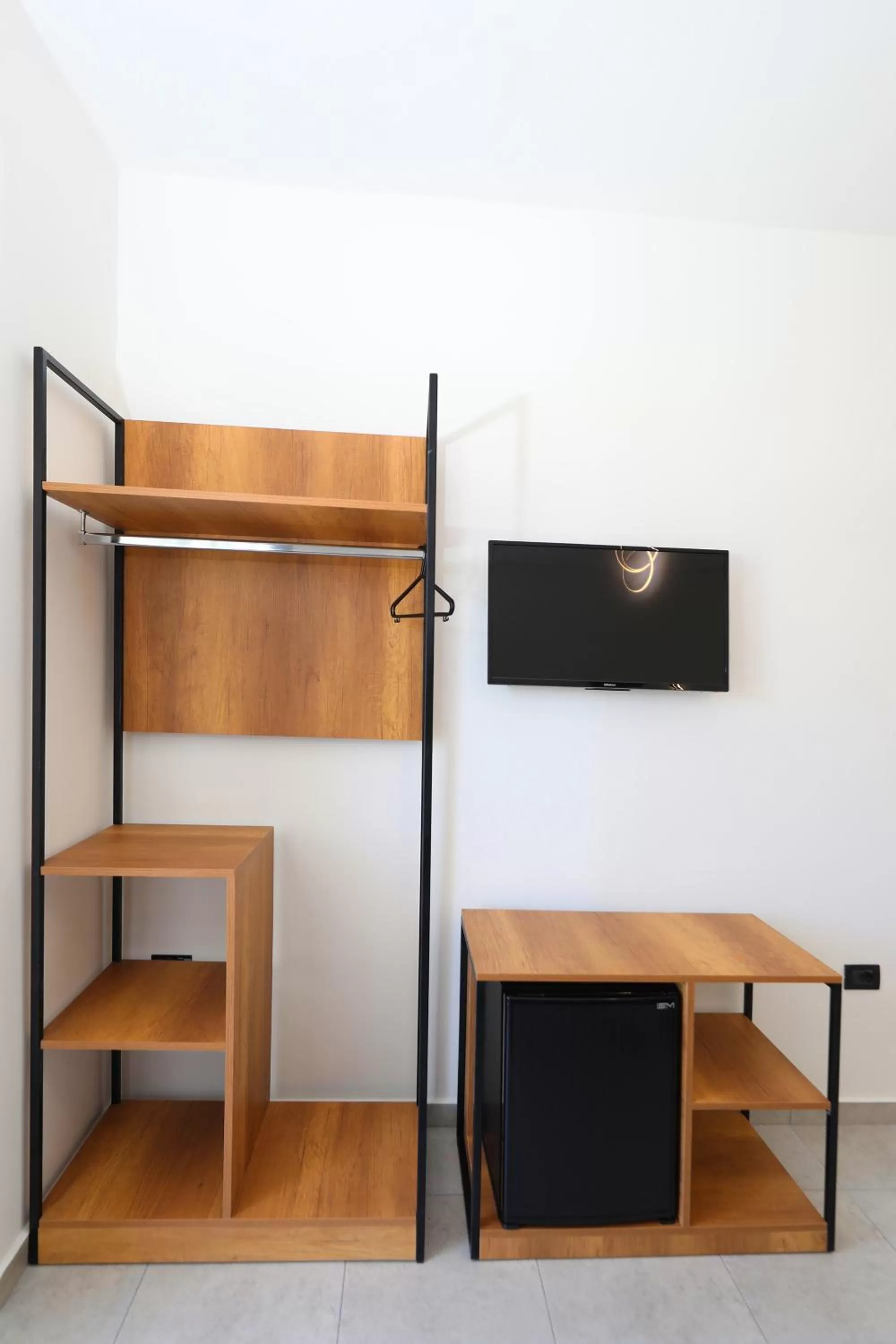 hair dresser in Maor Hotel