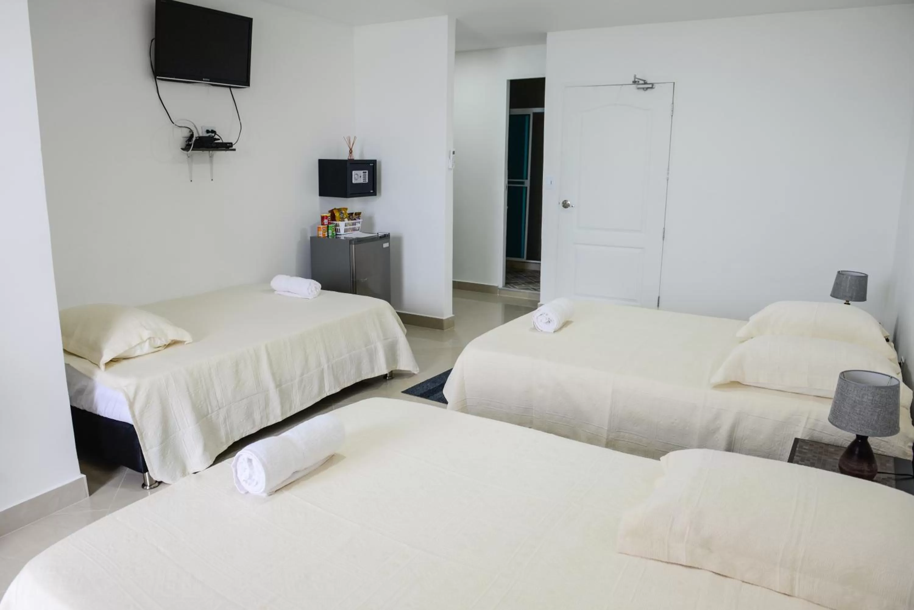 Photo of the whole room, Bed in Hotel Molino de Viento