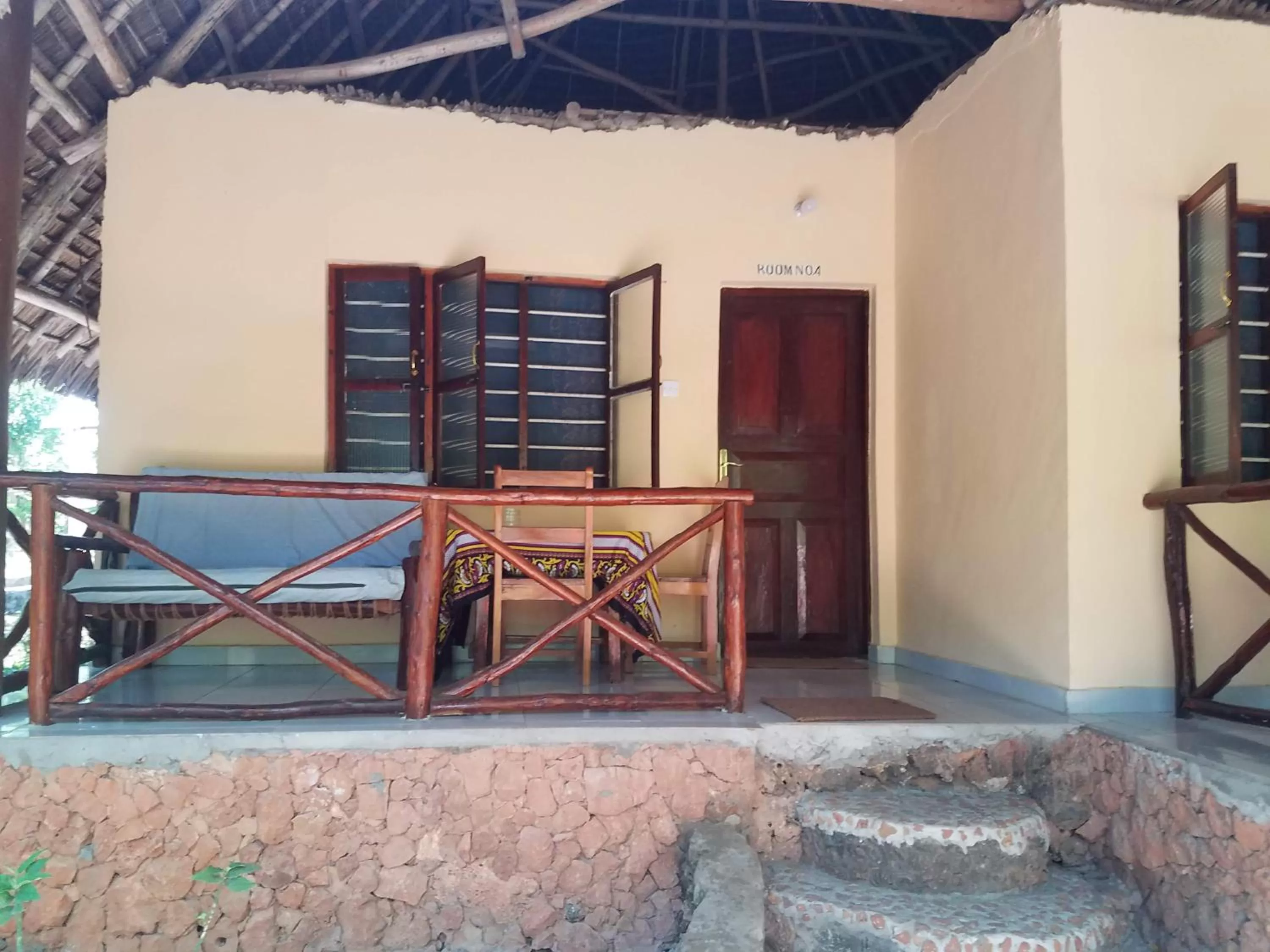 Baraka Aquarium Bungalows