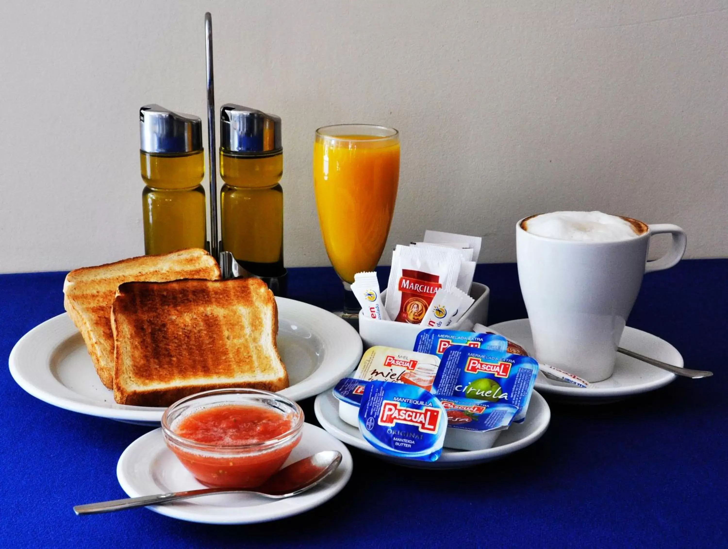 Food and drinks, Breakfast in Travelodge Barcelona Fira