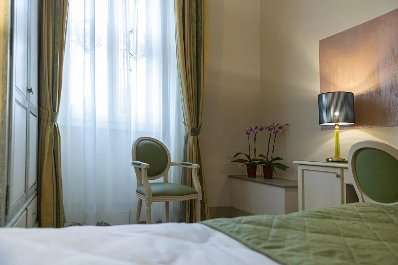 Photo of the whole room, Bed in Hotel Donatello