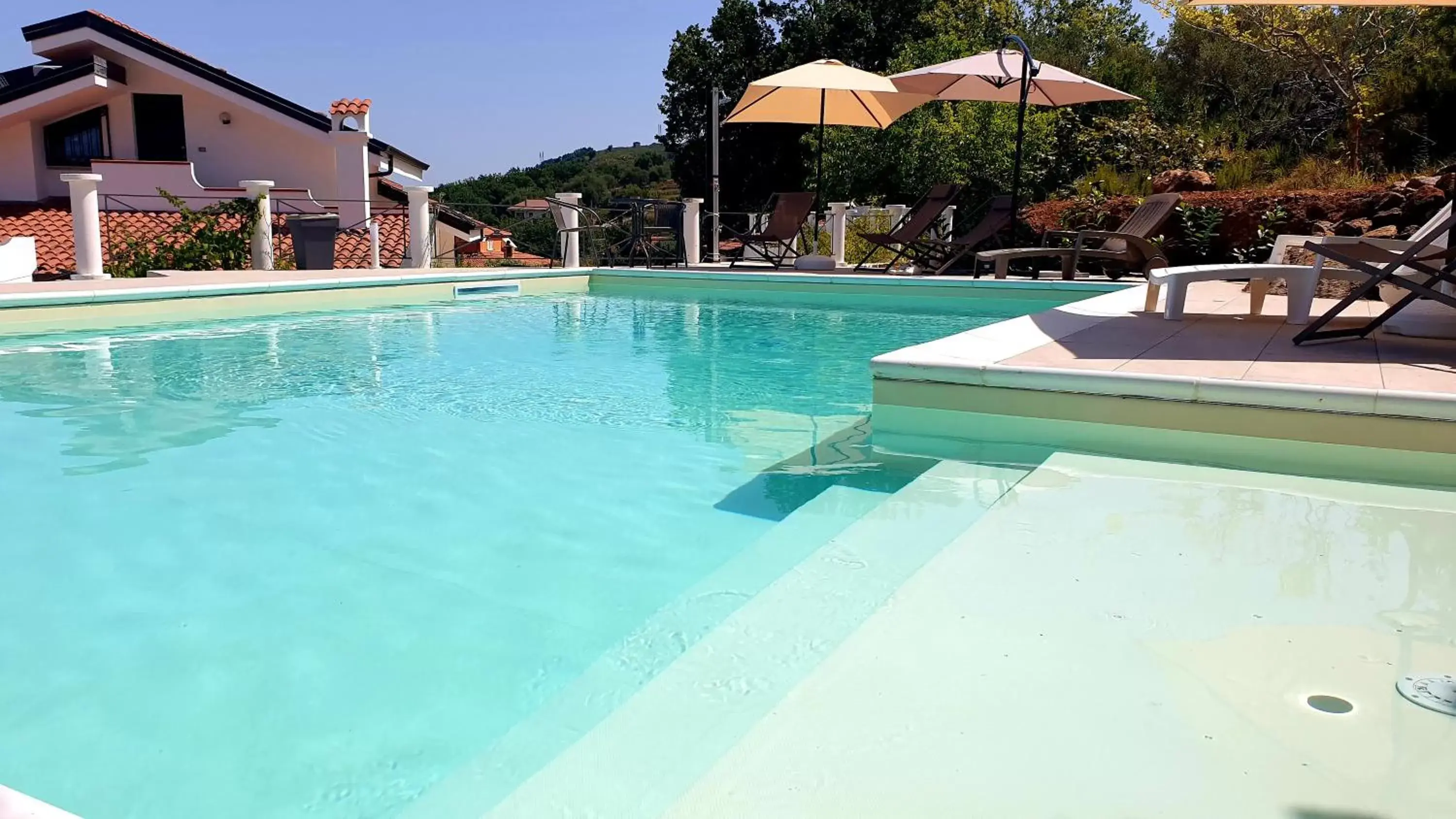 Pool view, Swimming Pool in Villa Kirù