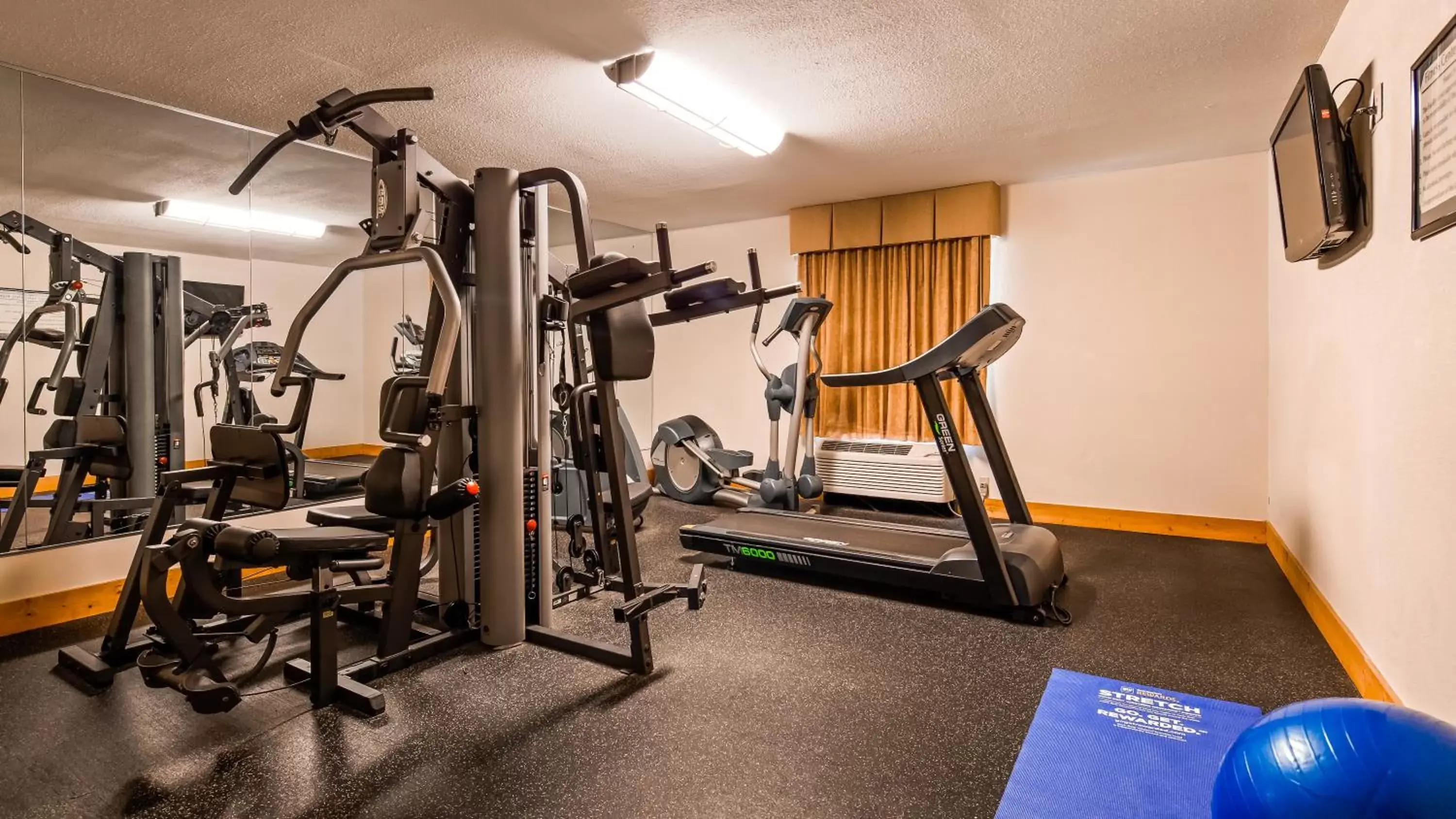 Fitness centre/facilities, Fitness Center/Facilities in SureStay Plus Hotel by Best Western Wytheville