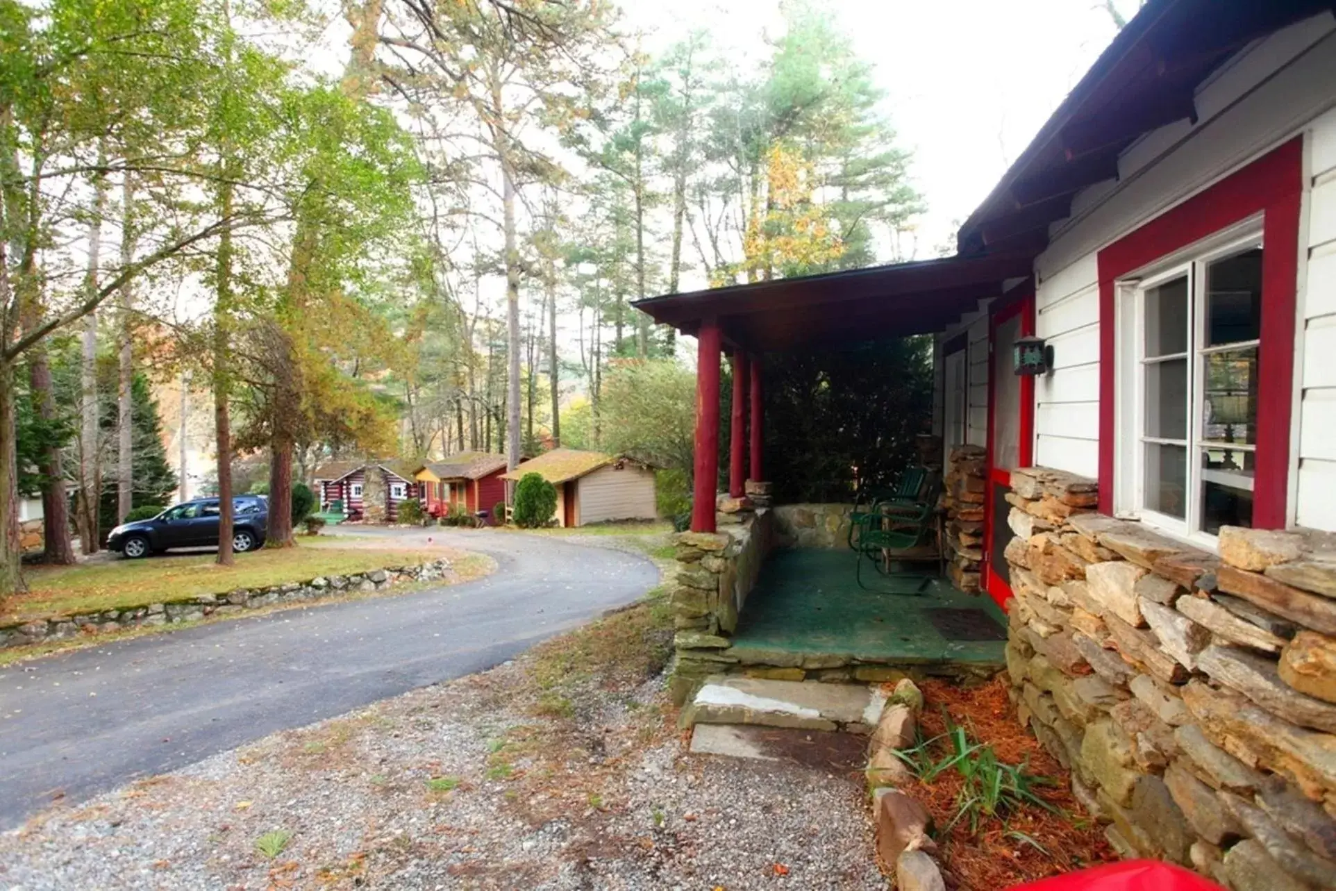 Autumn in The Pines Cottages