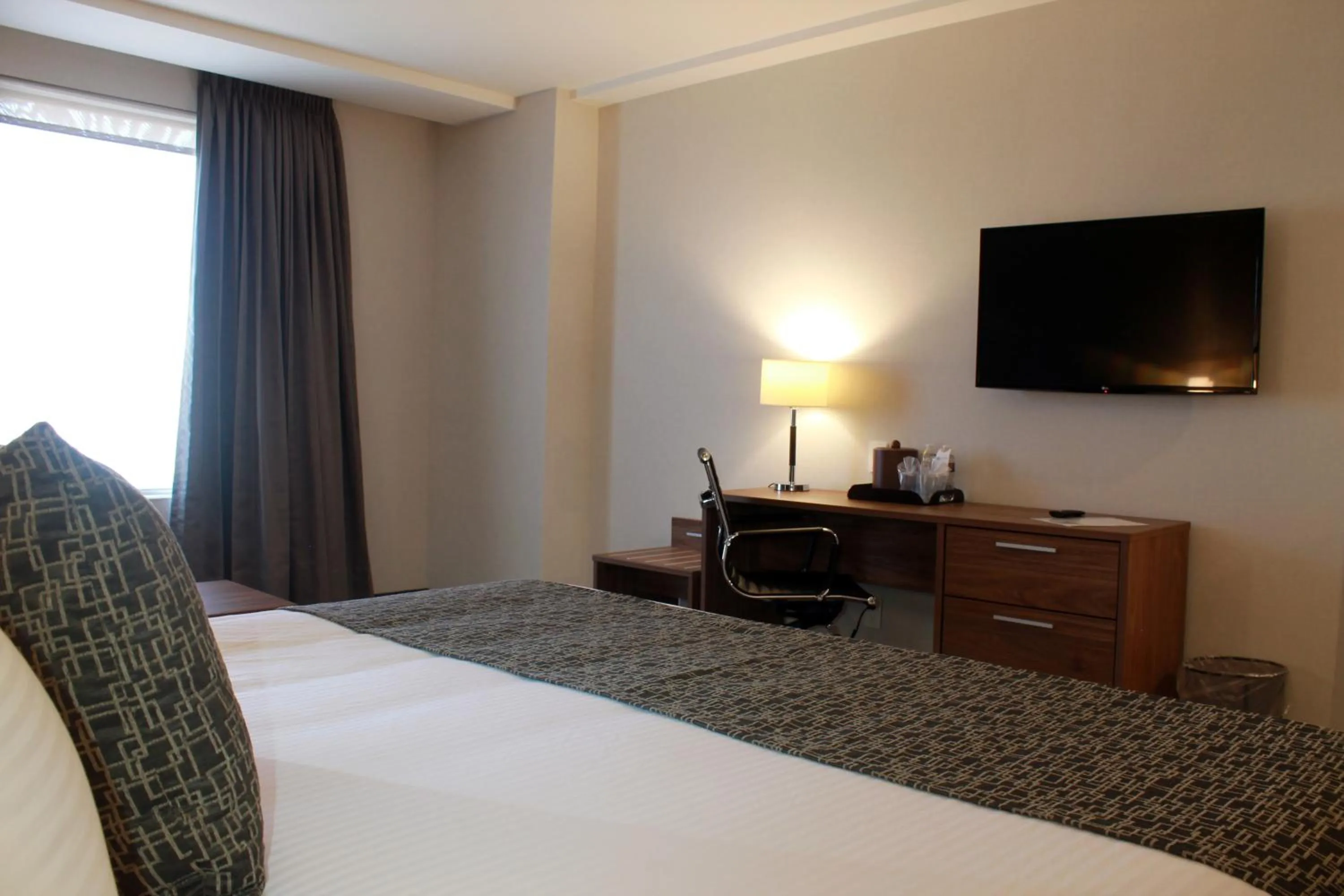 TV and multimedia, Bed in Casa Inn Business Irapuato