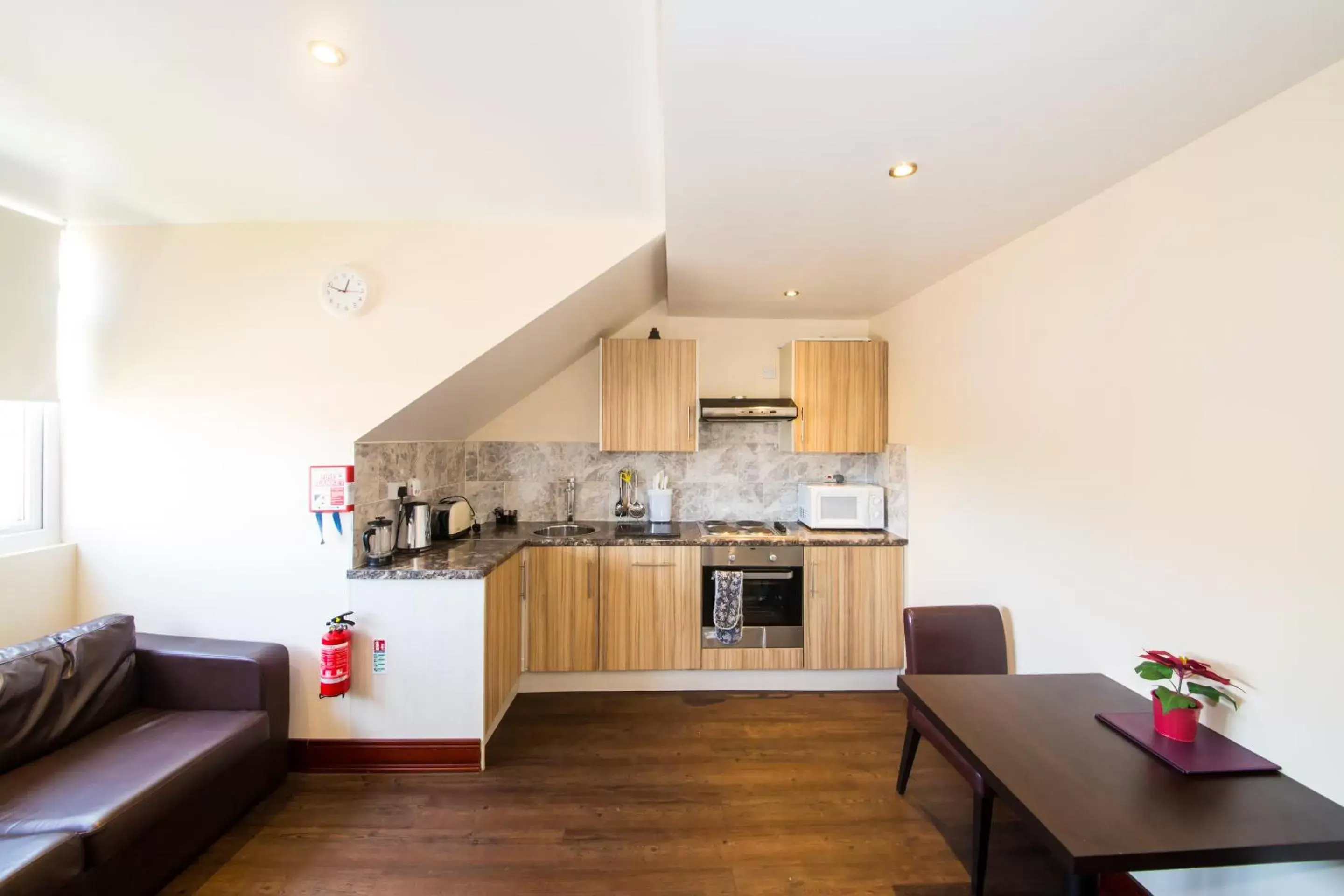 Kitchen or kitchenette, Kitchen/Kitchenette in William's Hillsborough Apartments