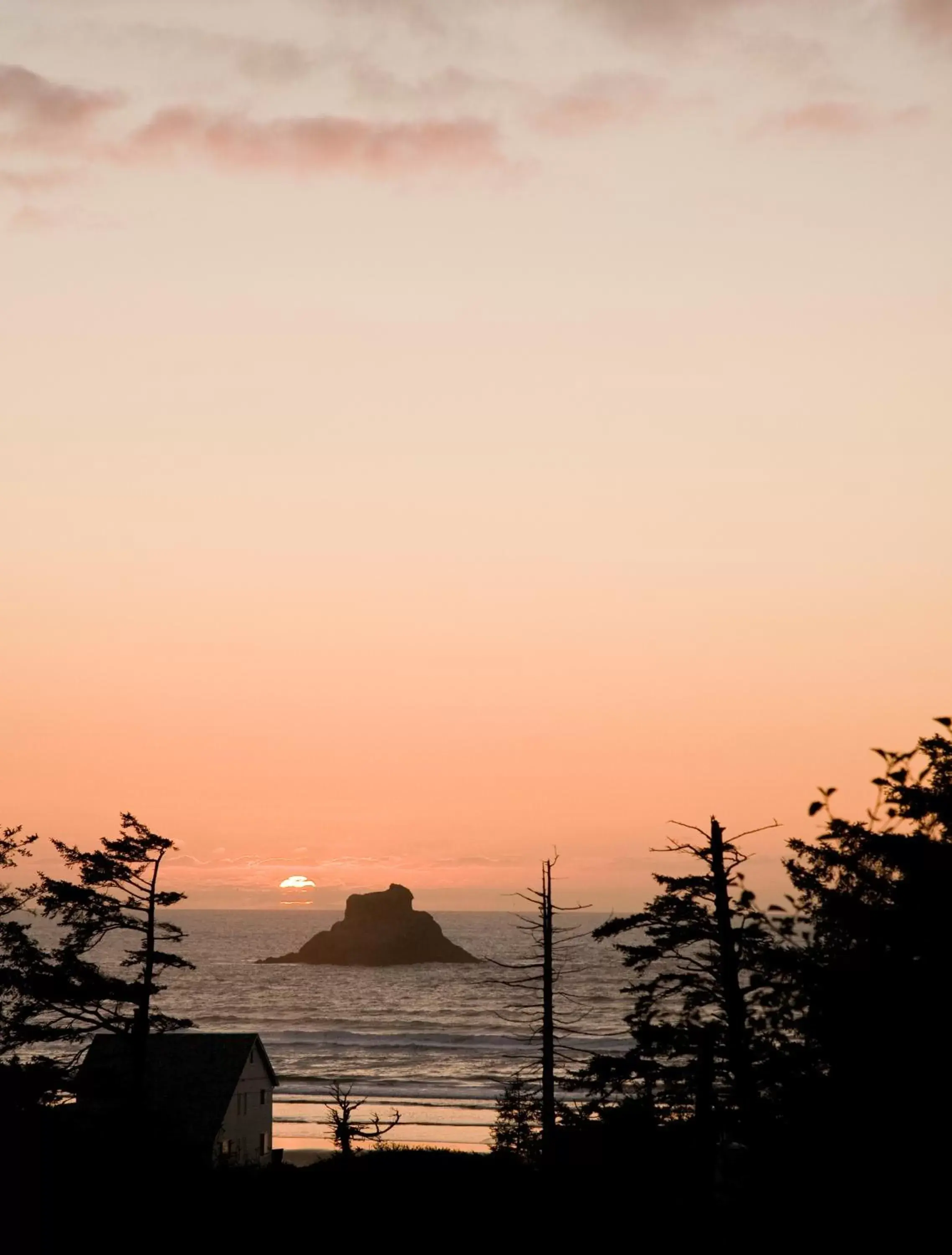 Natural landscape, Sunrise/Sunset in Arch Cape Inn and Retreat