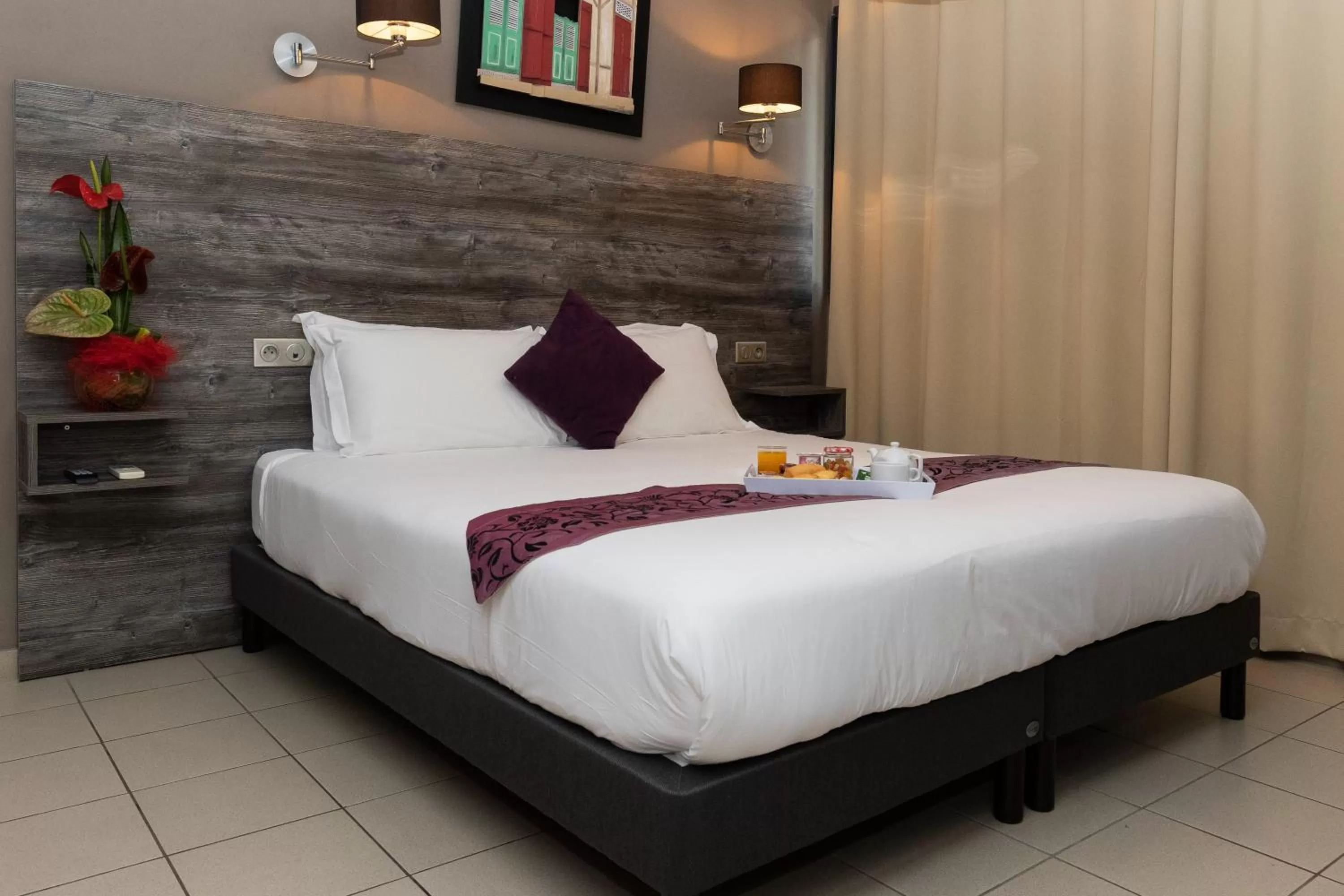 Bed in Eclipse Belle Etoile Appart'hôtel