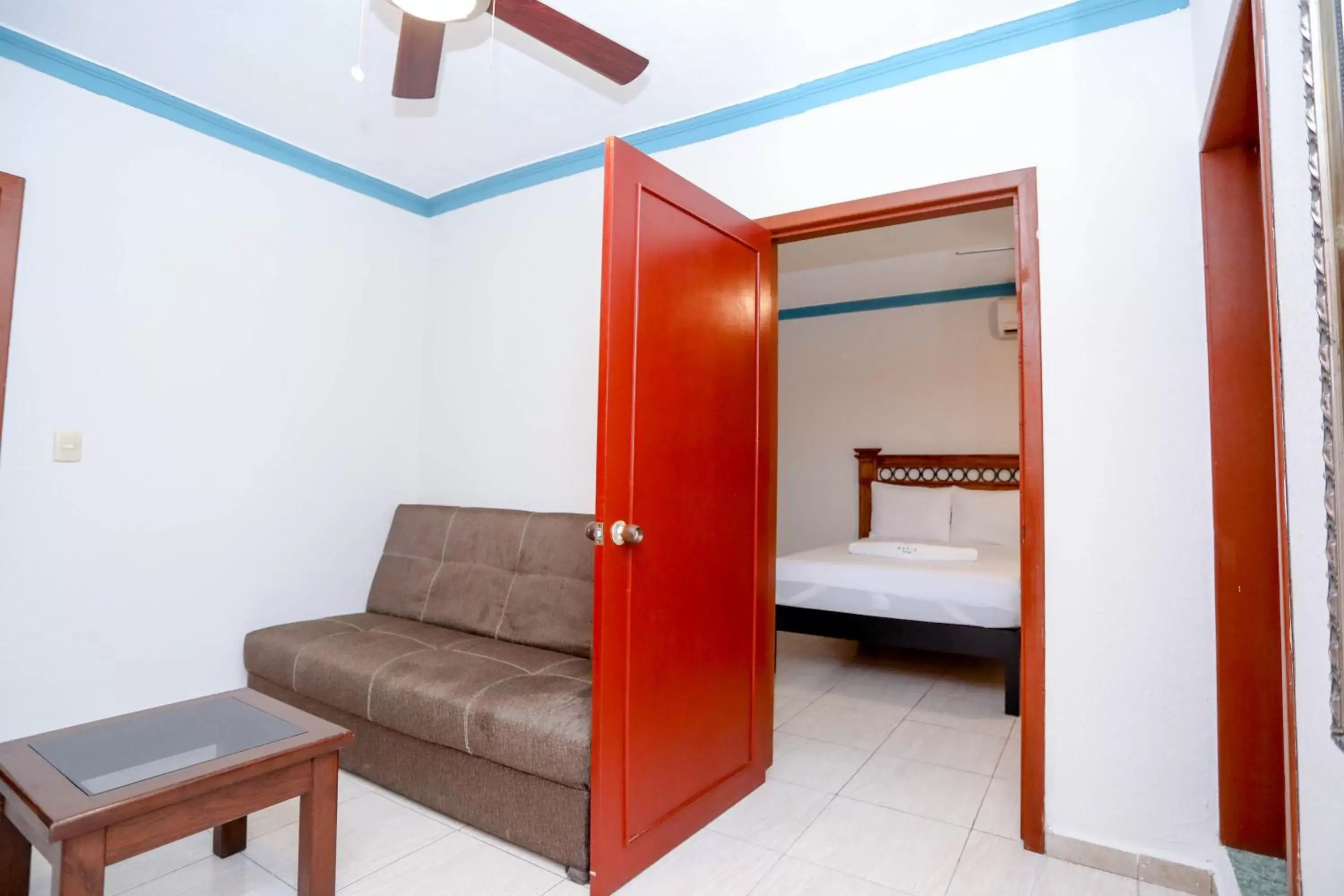 Bedroom in Hotel Avenida Cancun