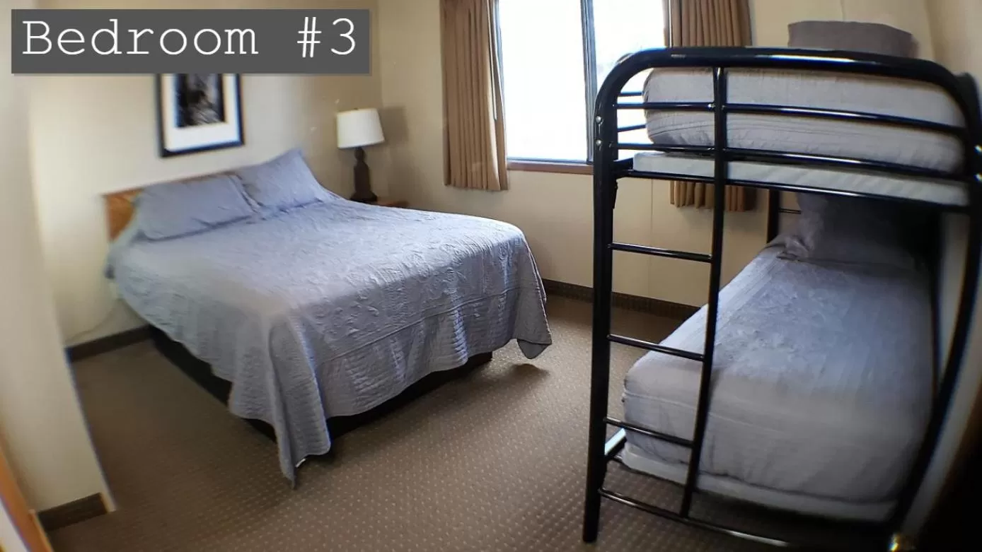 Bed in Lewis & Clark Resort