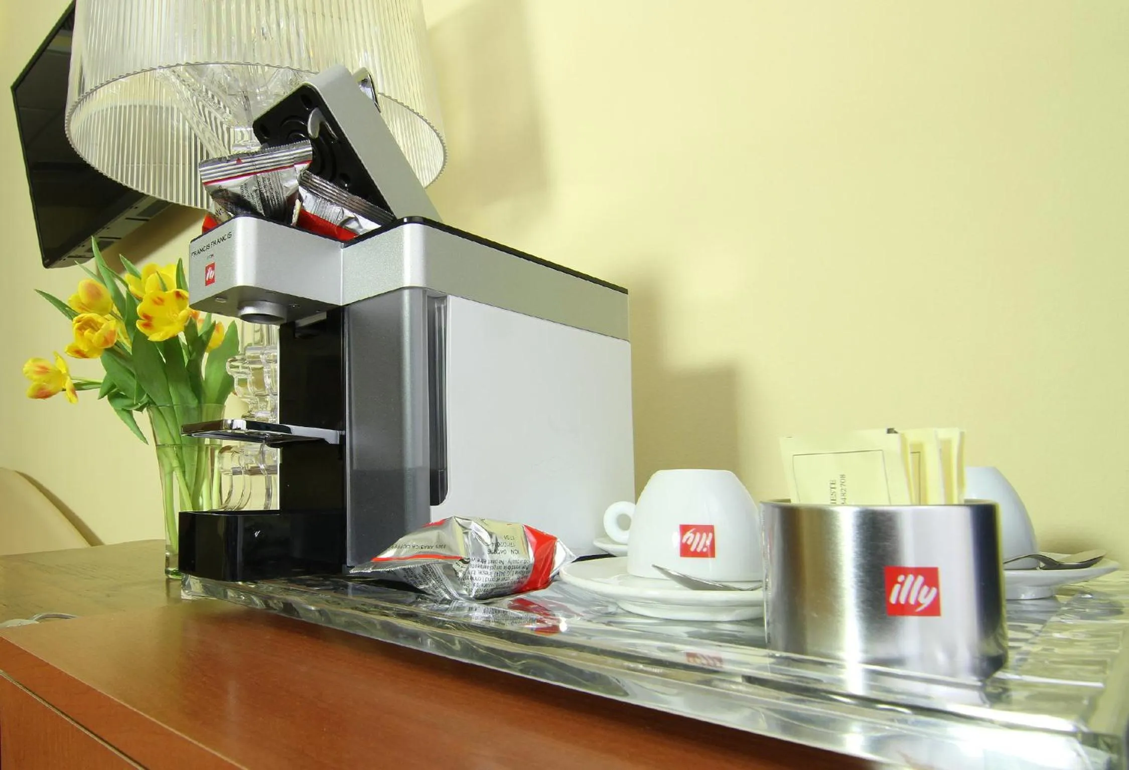 Coffee/tea facilities in Albergo Al Viale