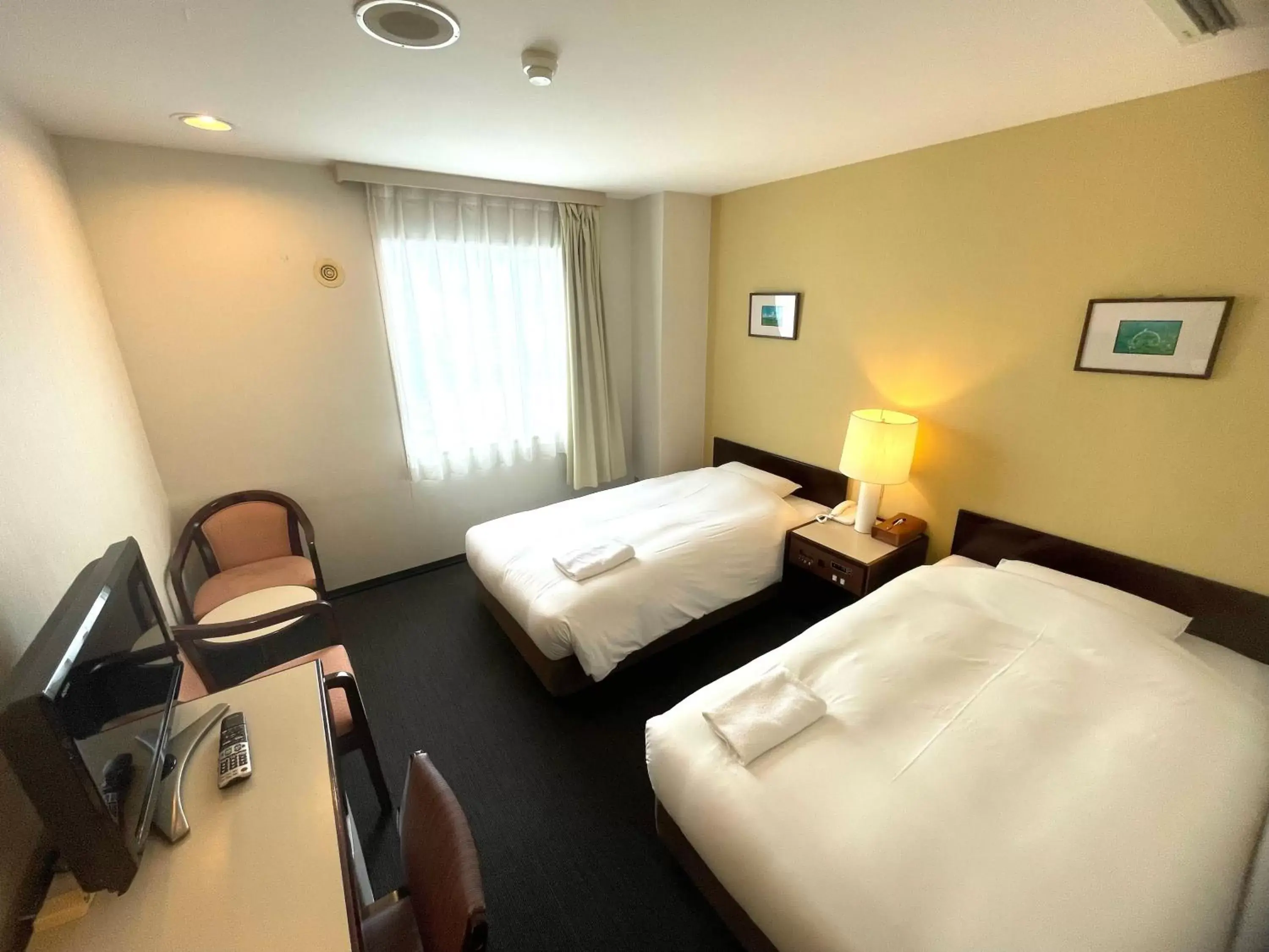 Photo of the whole room, Bed in Smile Hotel Yonago