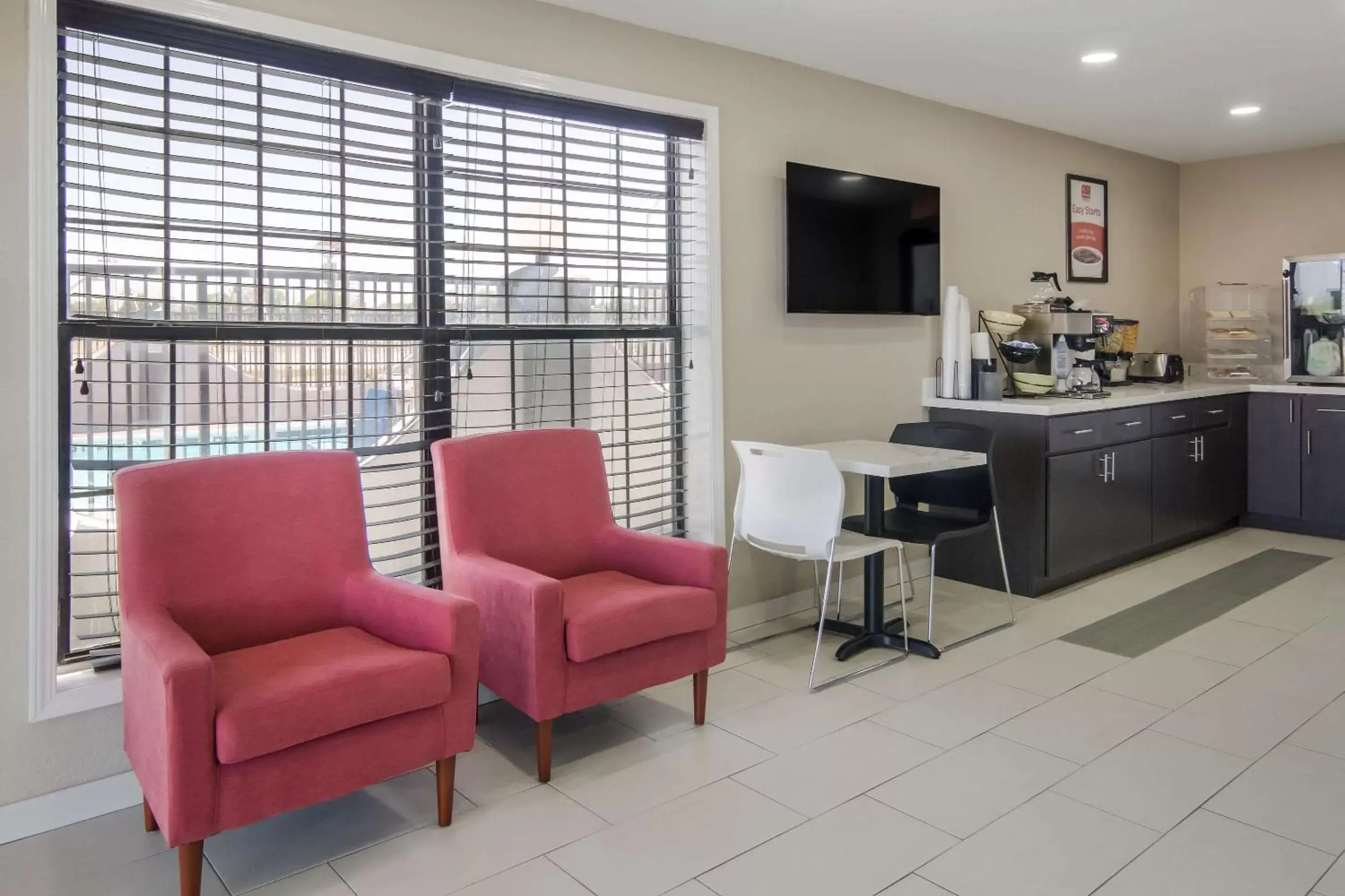 Lobby or reception, Seating Area in Econo Lodge Waco North I-35