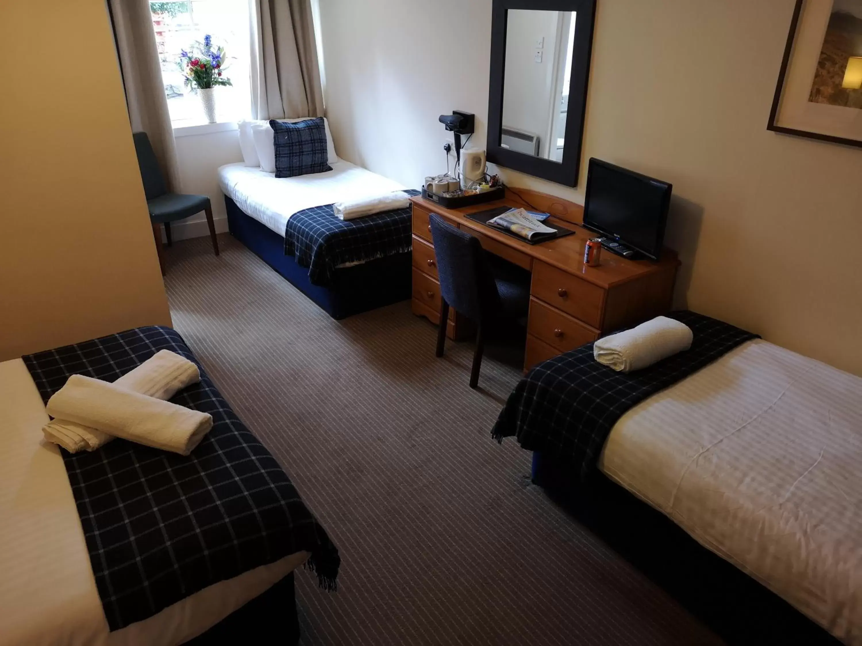 Photo of the whole room, Bed in Craiglynne Hotel