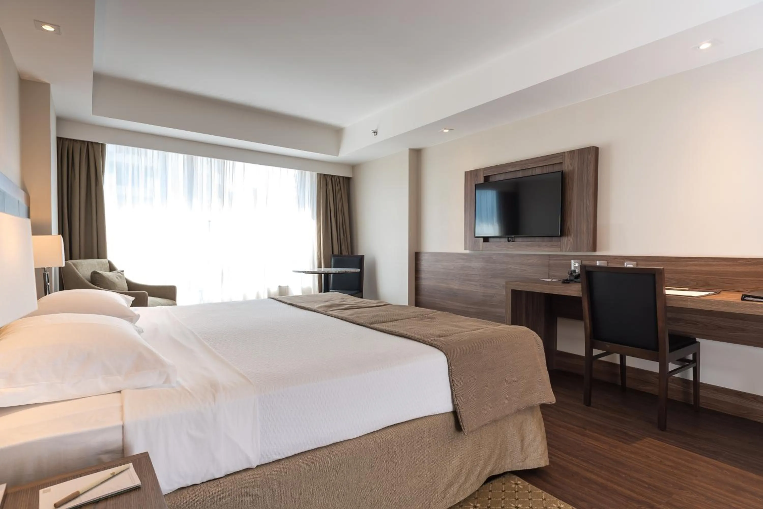 Day, Bed in Windsor Oceanico Hotel