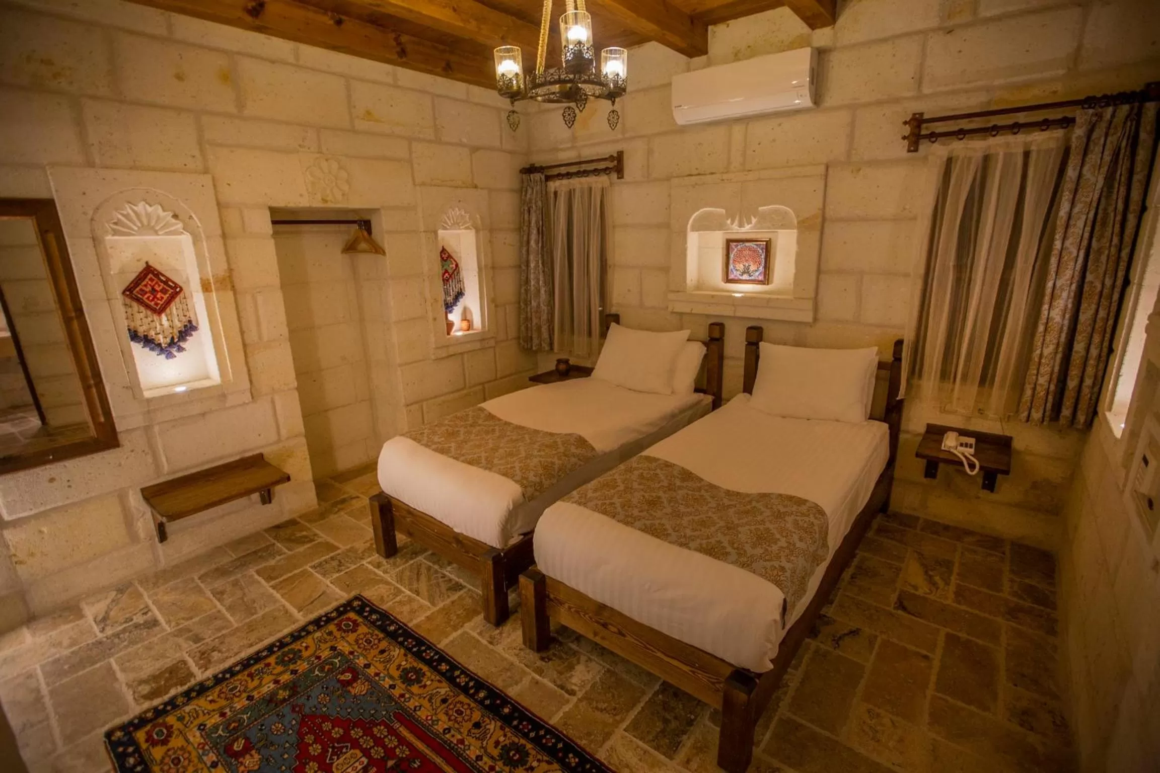 Twin Stone Room in Zara Cave Hotel