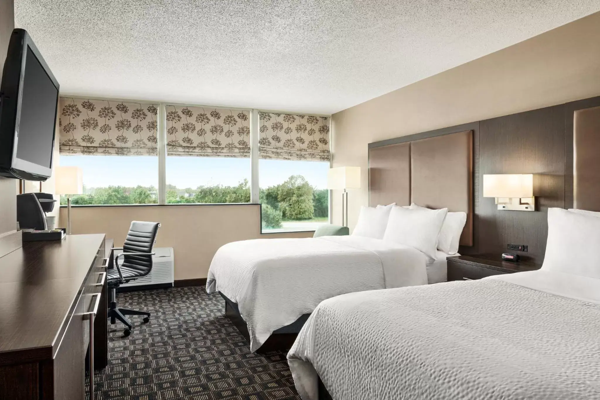 Photo of the whole room in Holiday Inn Louisville East - Hurstbourne, an IHG Hotel