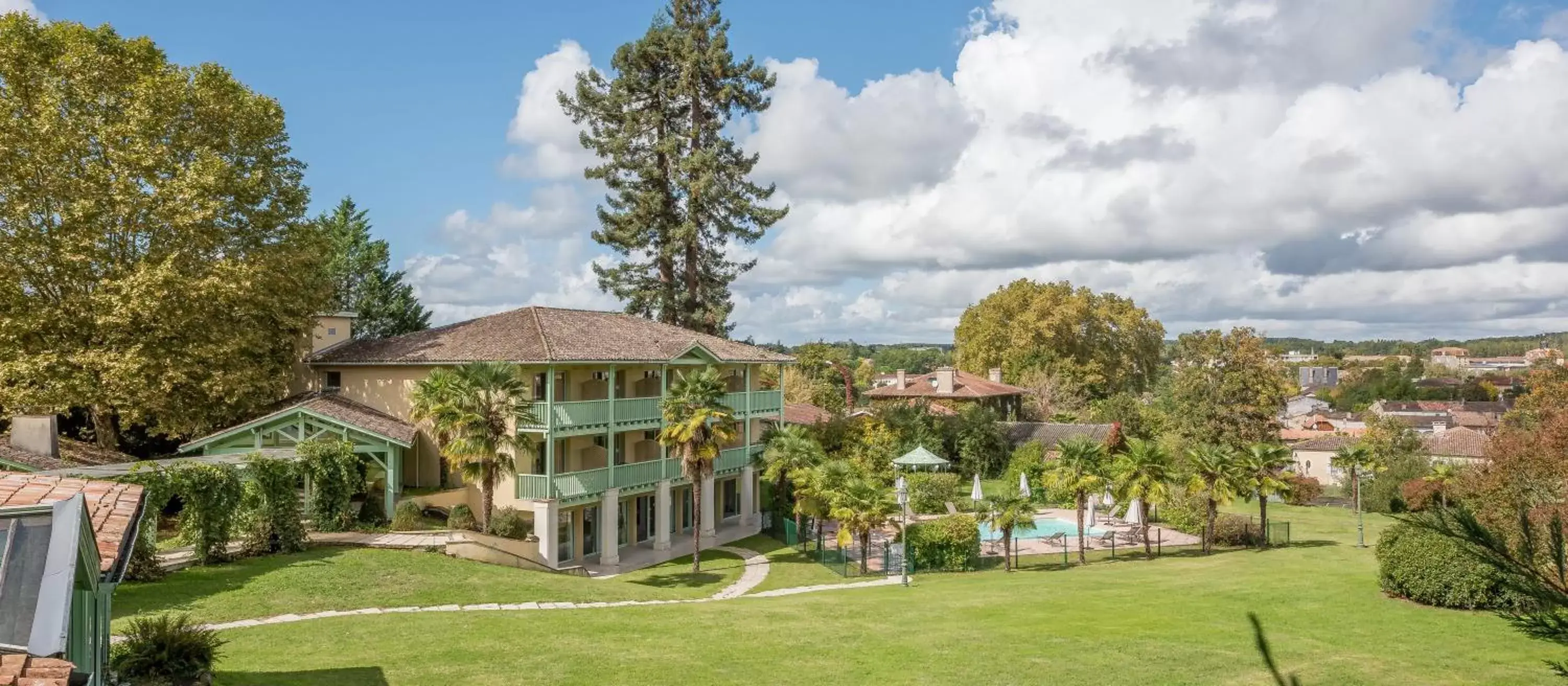 Property Building in Logis Domaine de Fompeyre