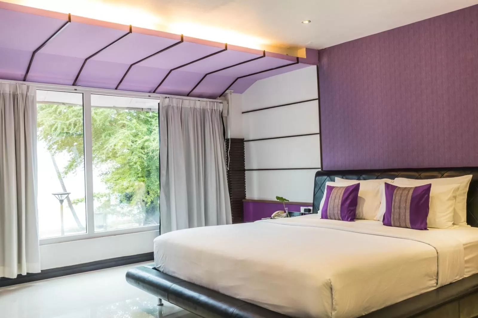 Bedroom, Bed in The L Resort, Krabi