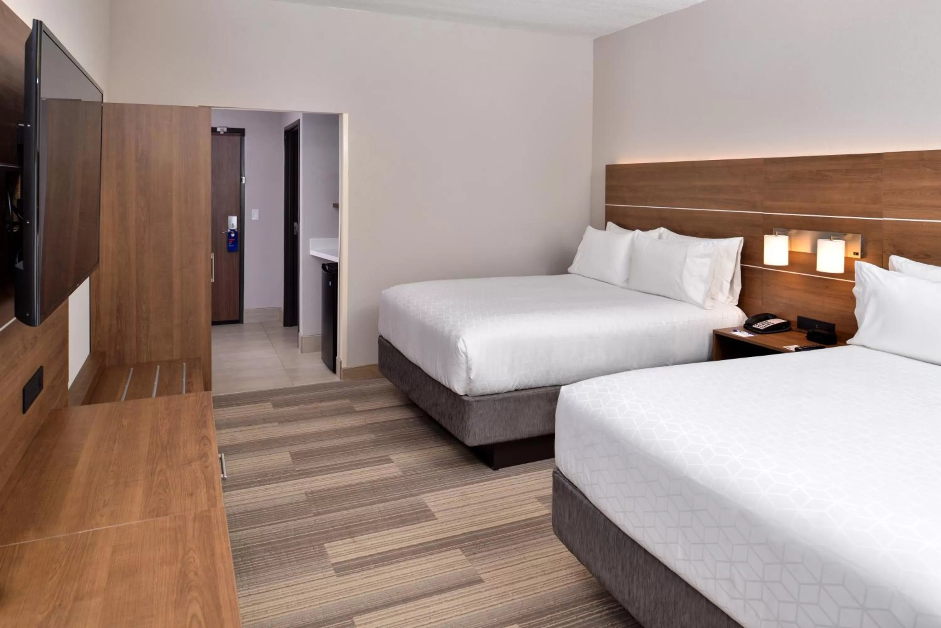 Bed in Holiday Inn Express Melbourne West by IHG
