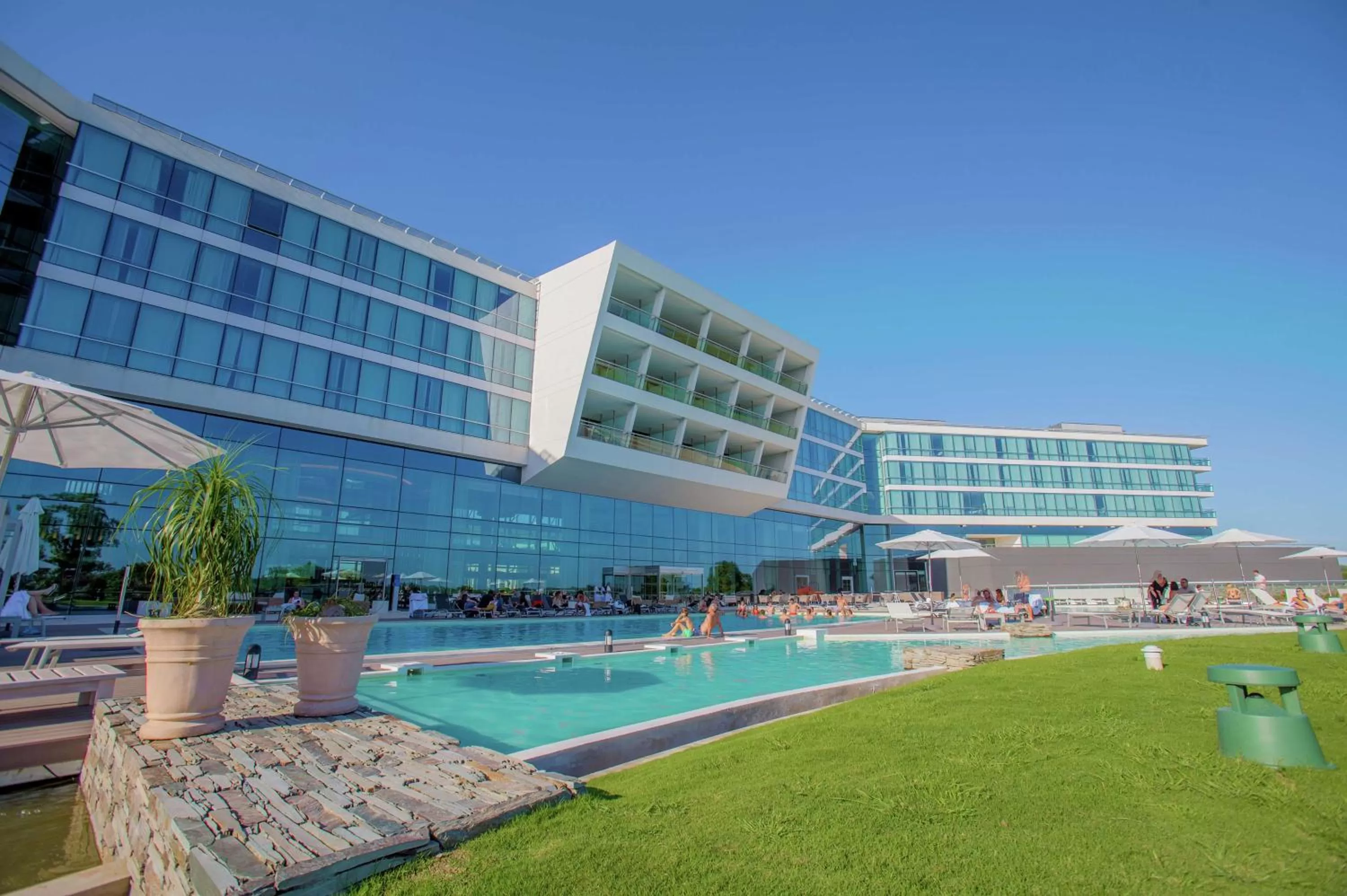 Pool view in Hilton Pilar