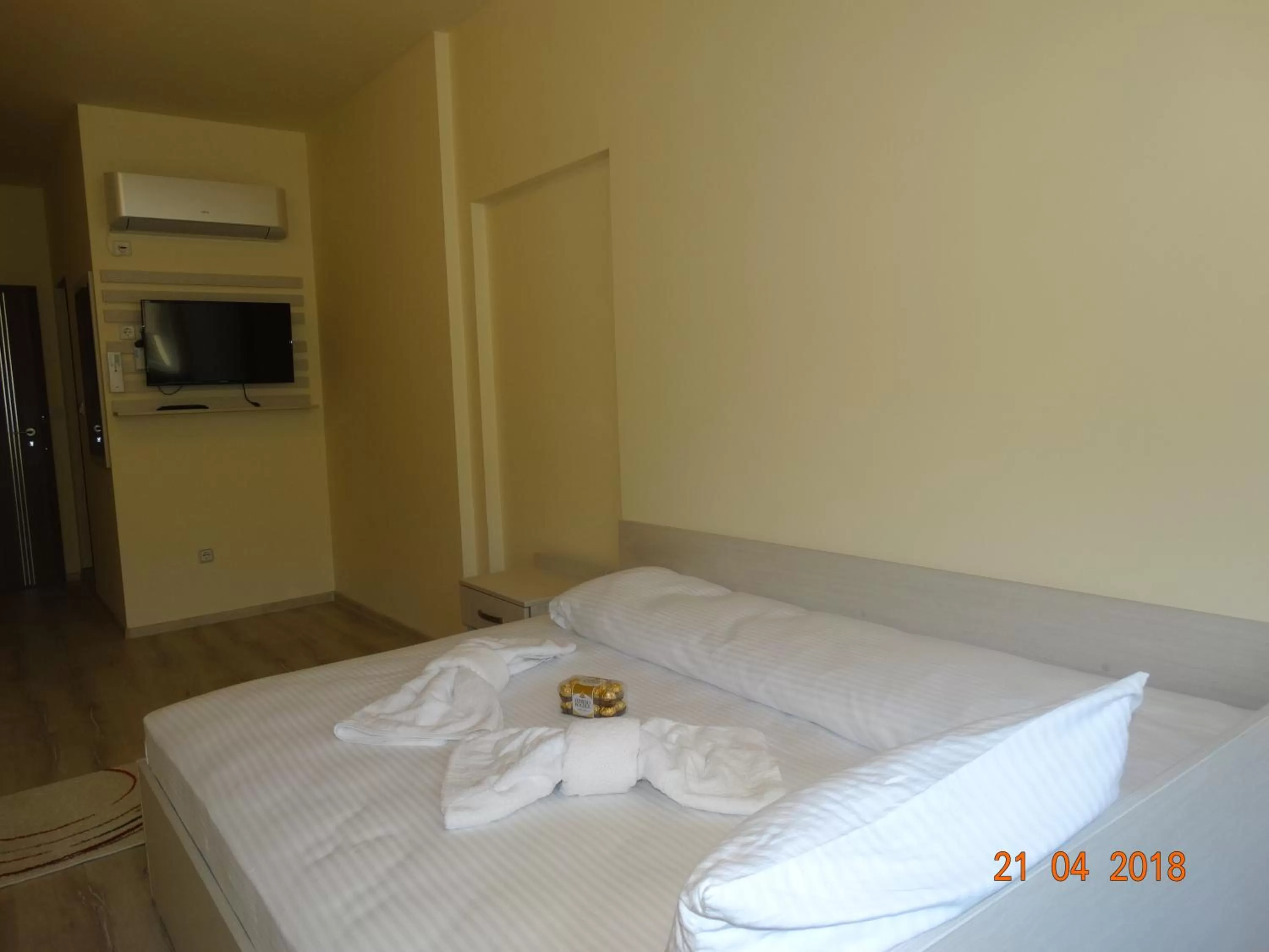 Bed in Hotel Lago Peshtera