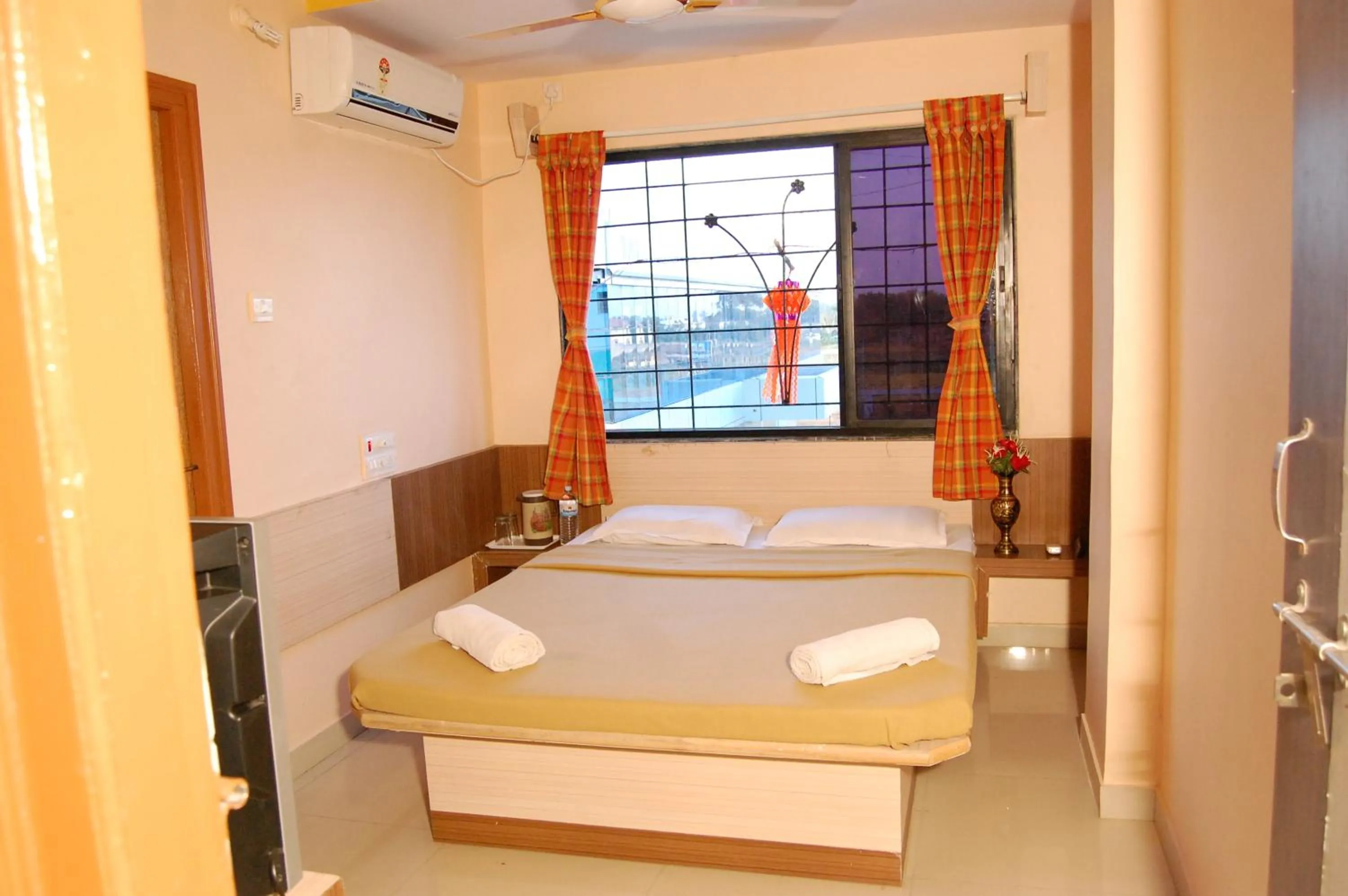 Photo of the whole room, Bed in Hotel Utsav