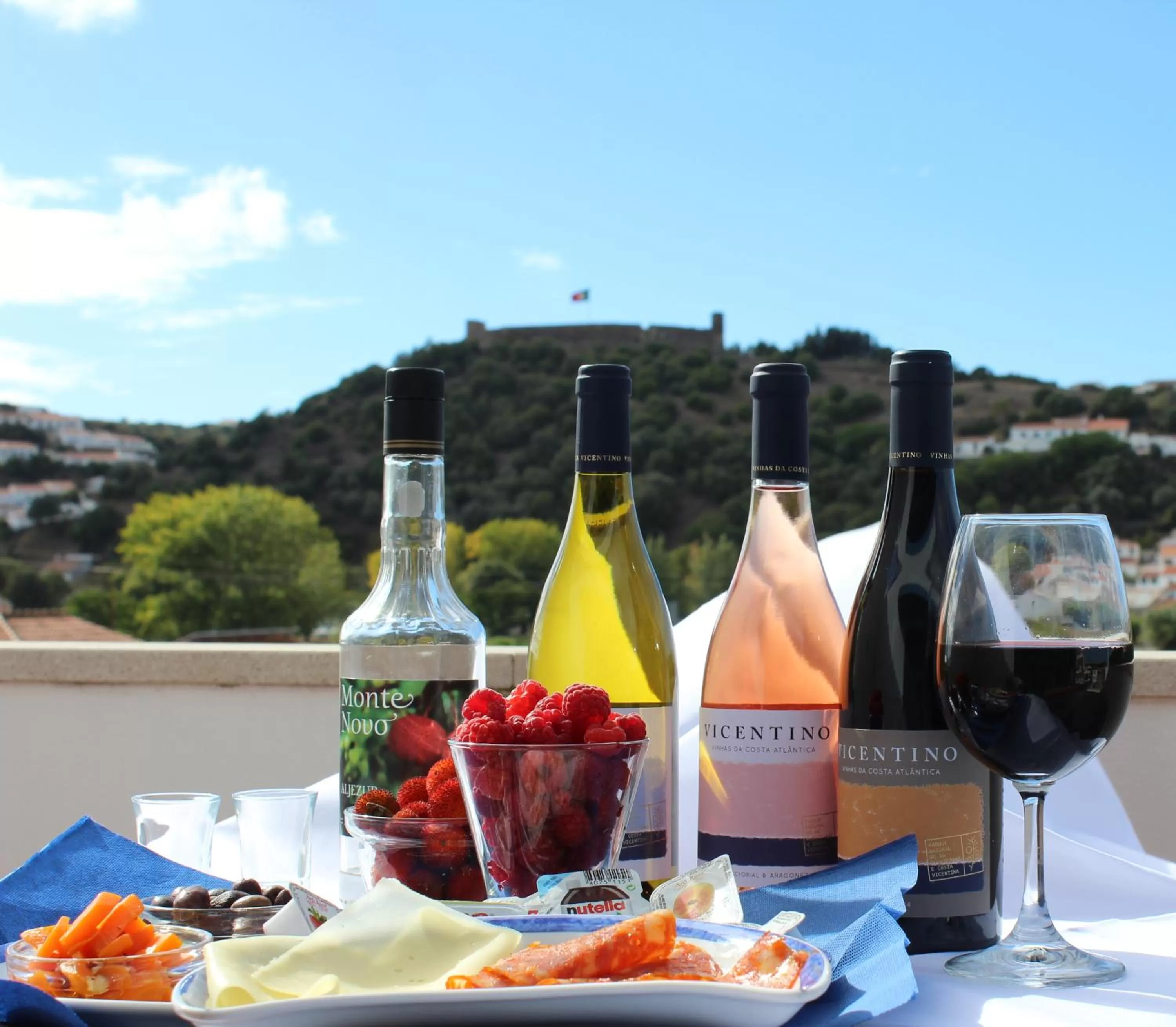 Food and drinks in Vicentina Hotel