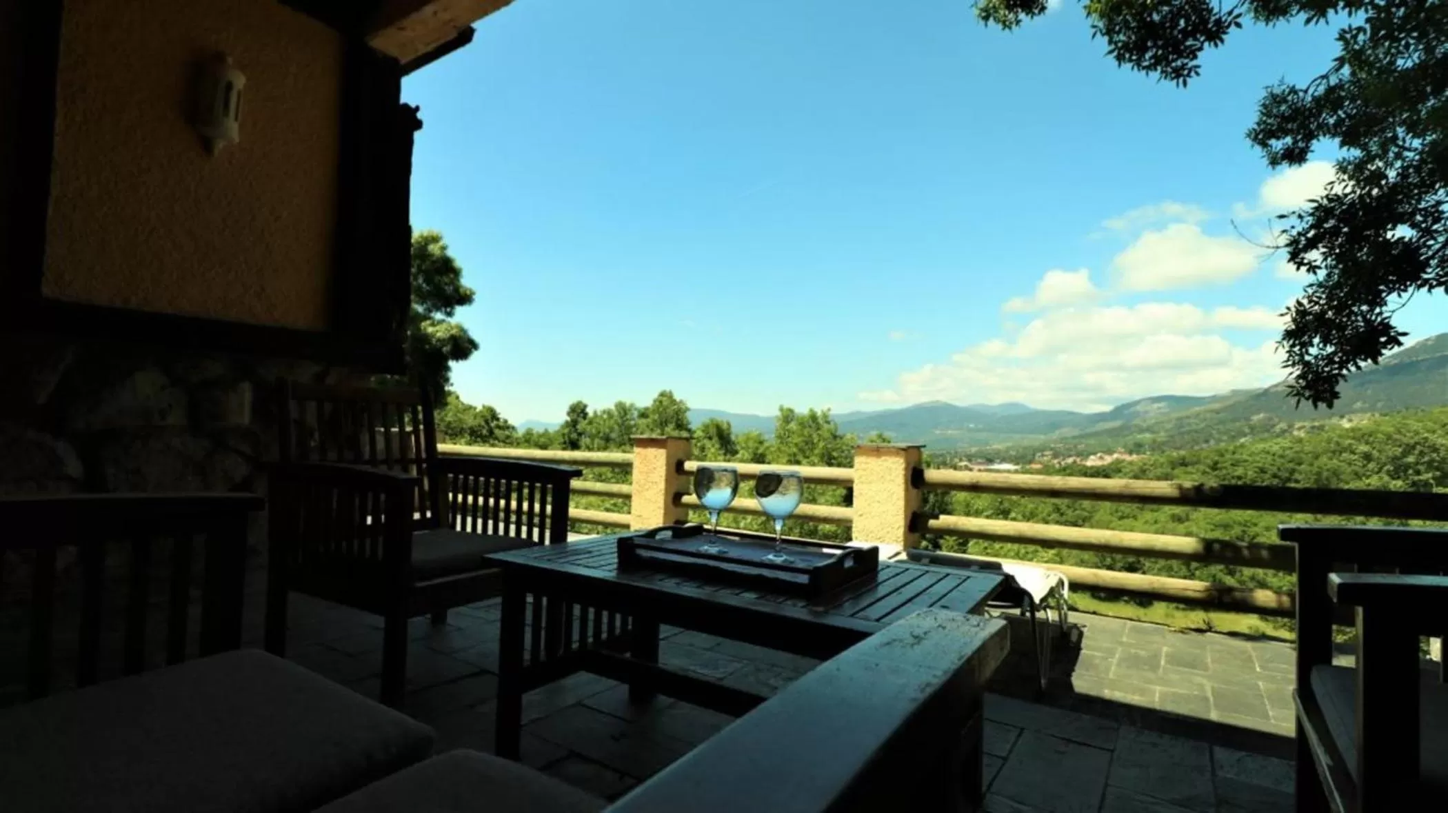 Quadruple Room with Mountain View in Casona De Navalmedio