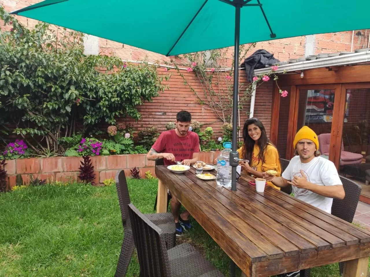 acogedor Hostal usaquen la parada del tren