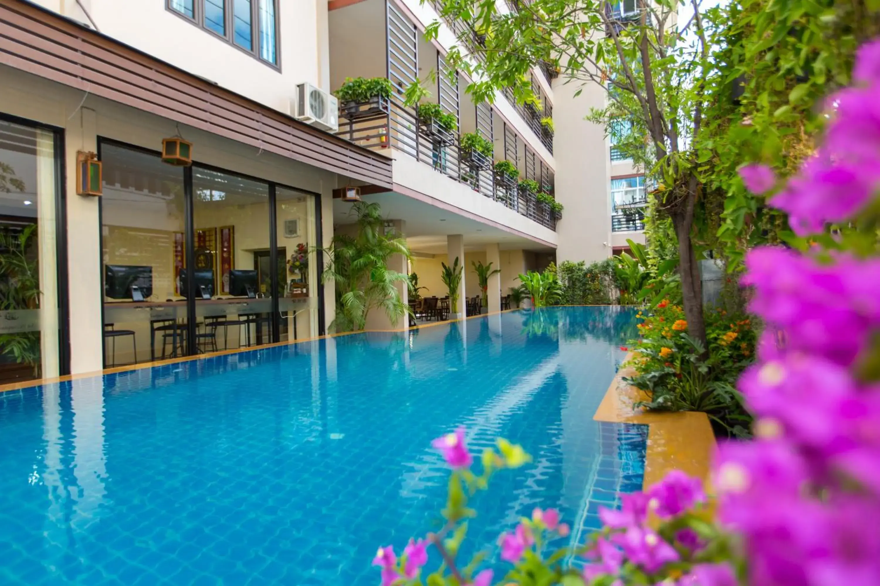 Sports, Swimming Pool in Chiang Mai Waroros Boutique Hotel