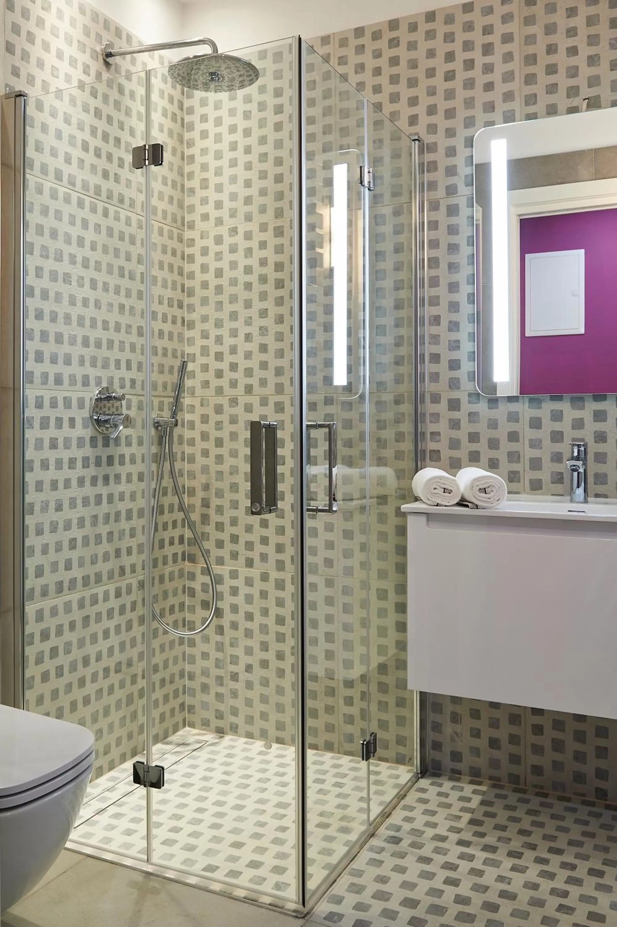 Bathroom in 7 HEAVEN Elegant Rooms KRAKÓW Old Town