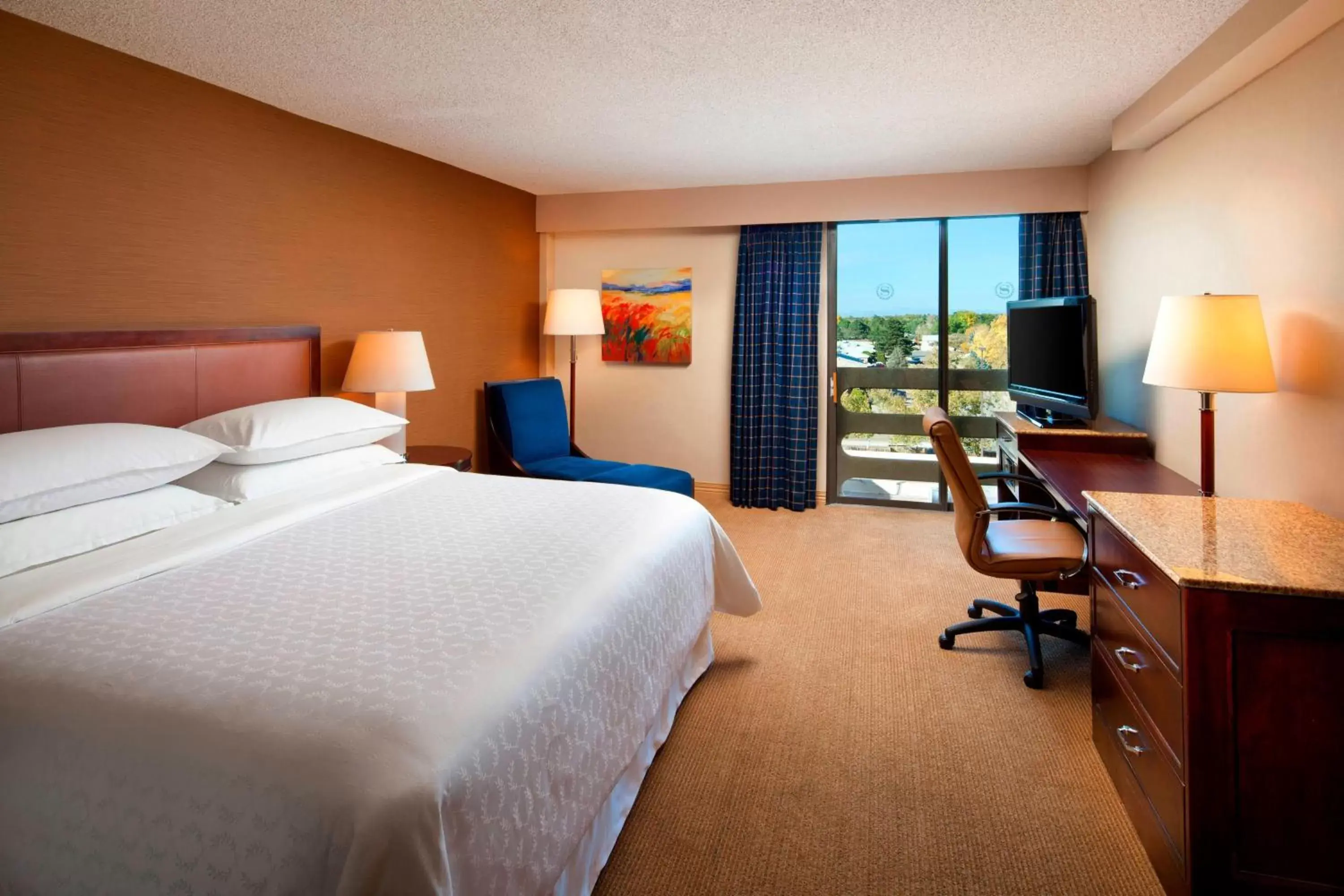 Photo of the whole room in Sheraton Albuquerque Uptown by Marriott