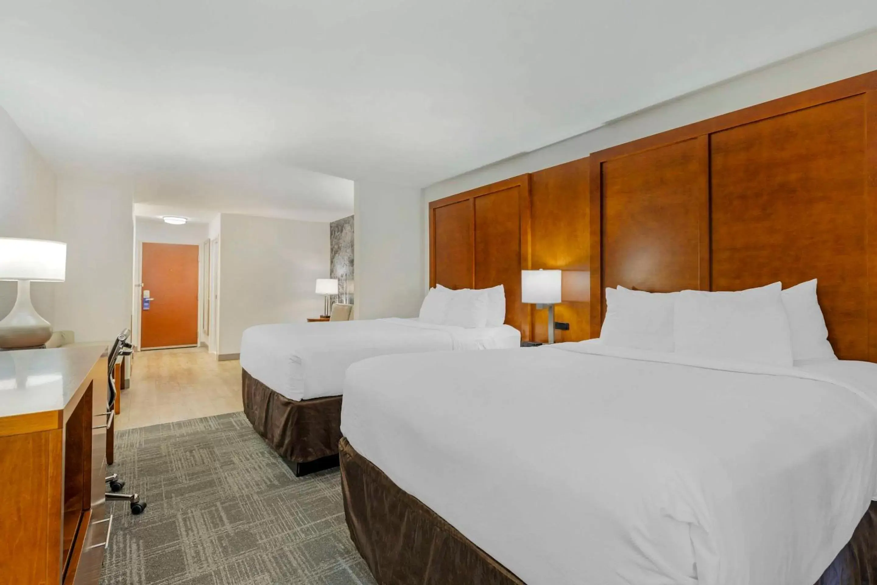 Bedroom, Bed in Comfort Suites Golden West on Evergreen Parkway